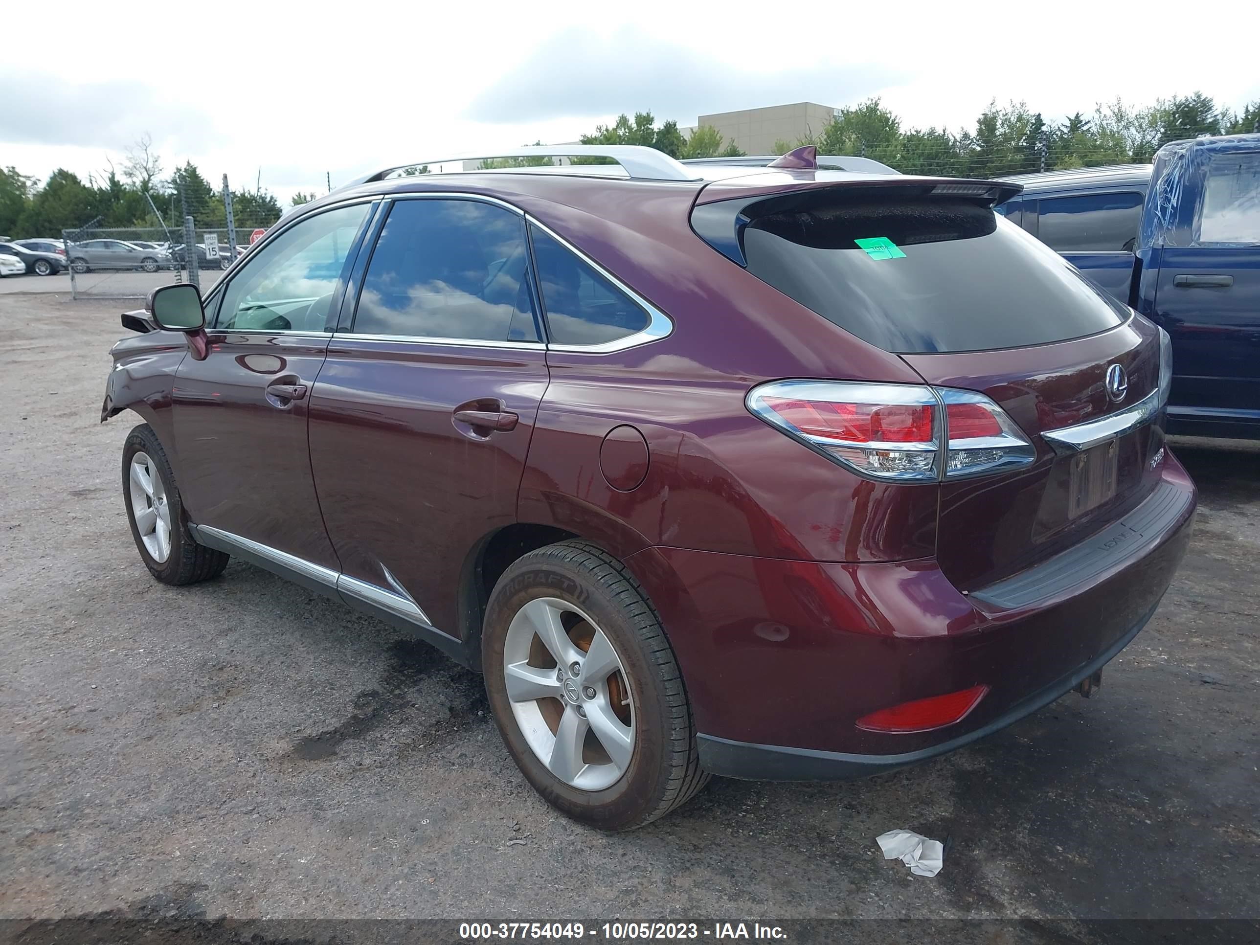 Photo 2 VIN: JTJZK1BA6F2426802 - LEXUS RX 