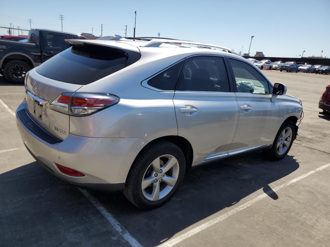 Photo 2 VIN: JTJZK1BA8F2422069 - LEXUS RX 