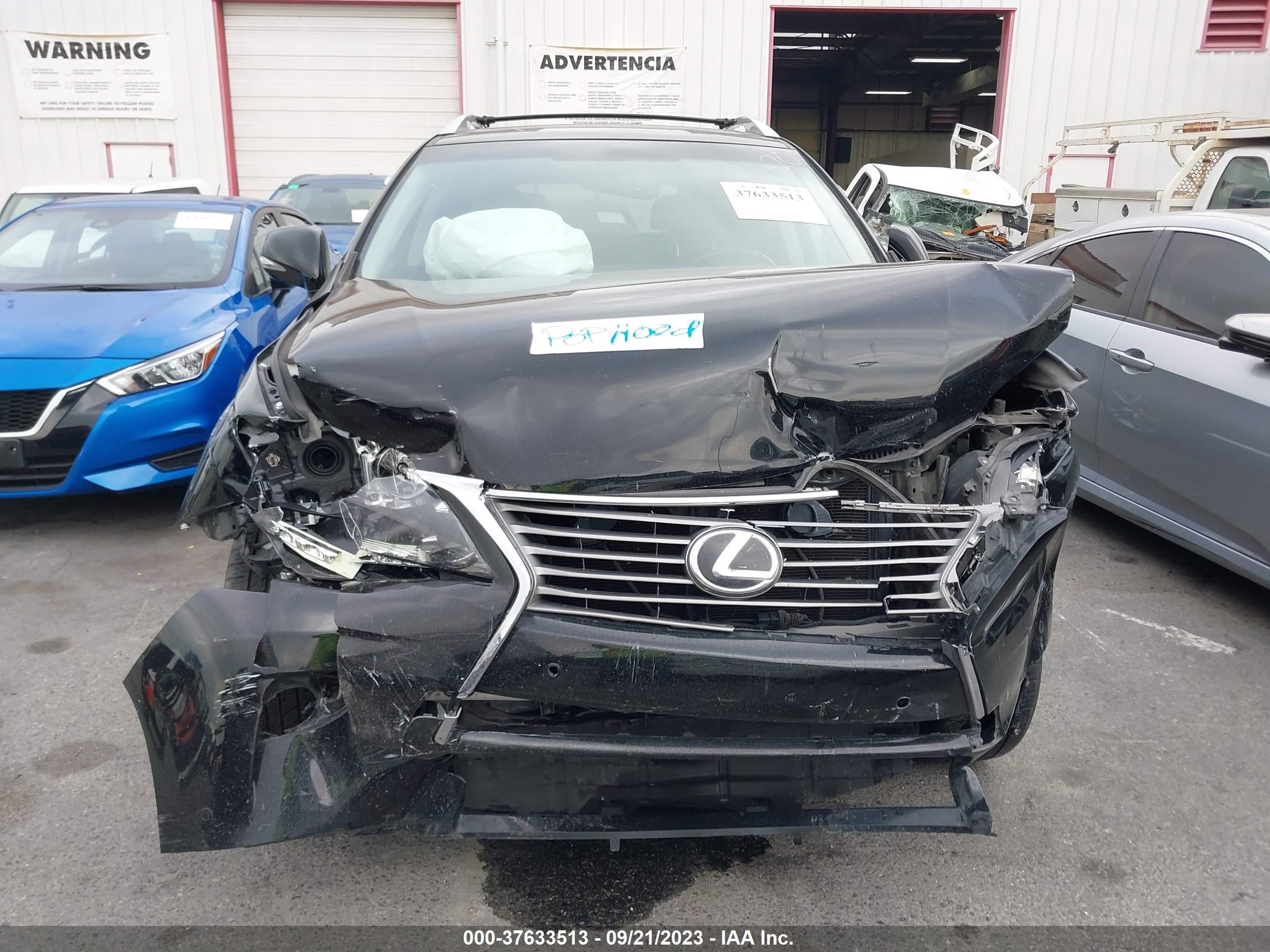 Photo 11 VIN: JTJZK1BA9F2425790 - LEXUS RX 