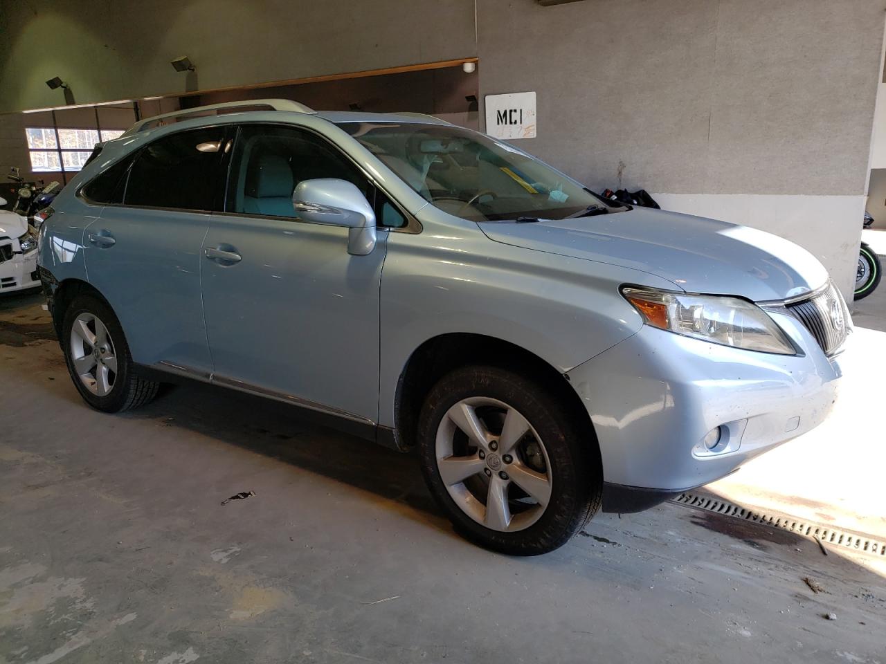 Photo 3 VIN: JTJZK1BAXA2400339 - LEXUS RX 