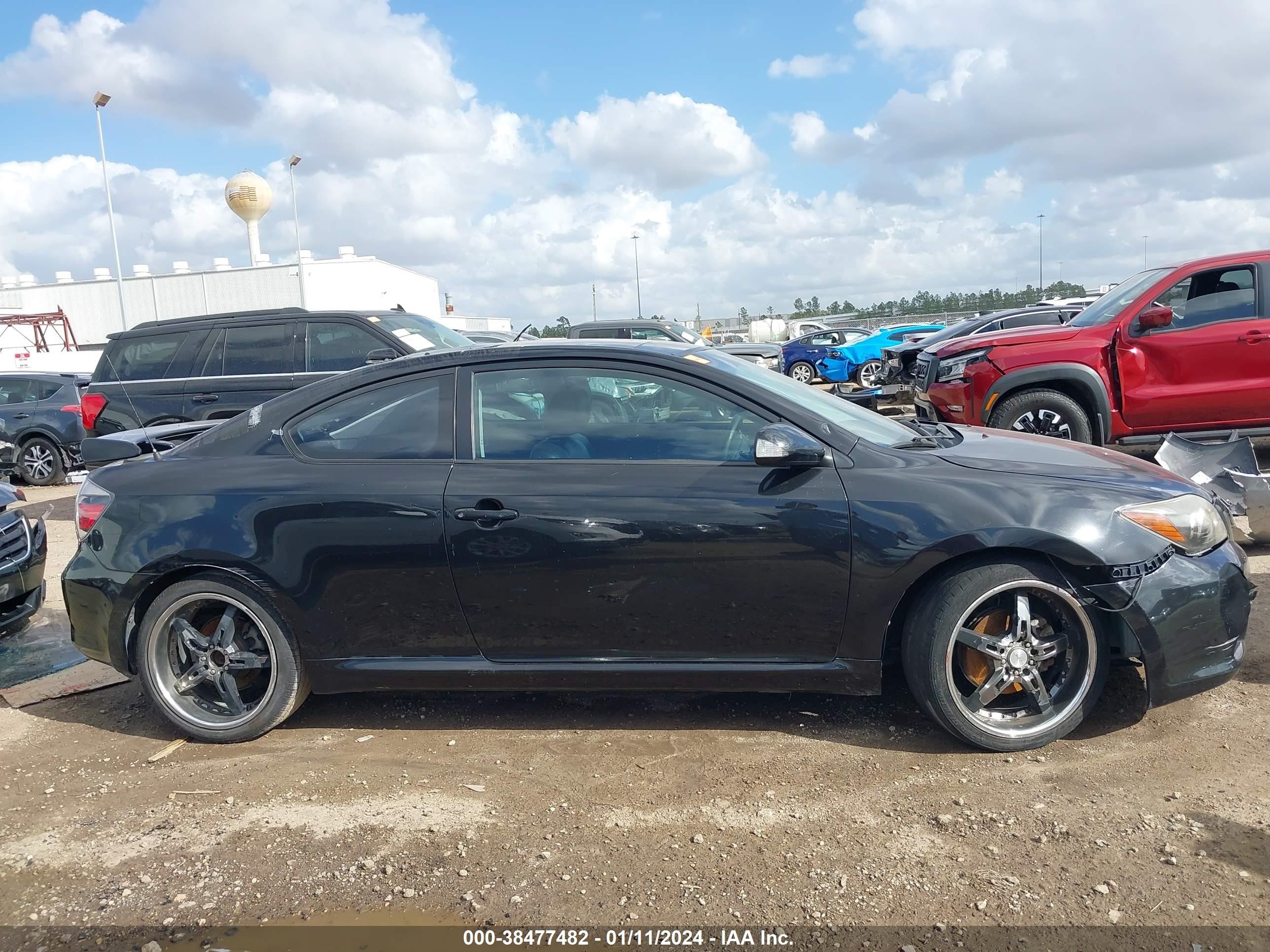 Photo 11 VIN: JTKDE167090283583 - SCION TC 