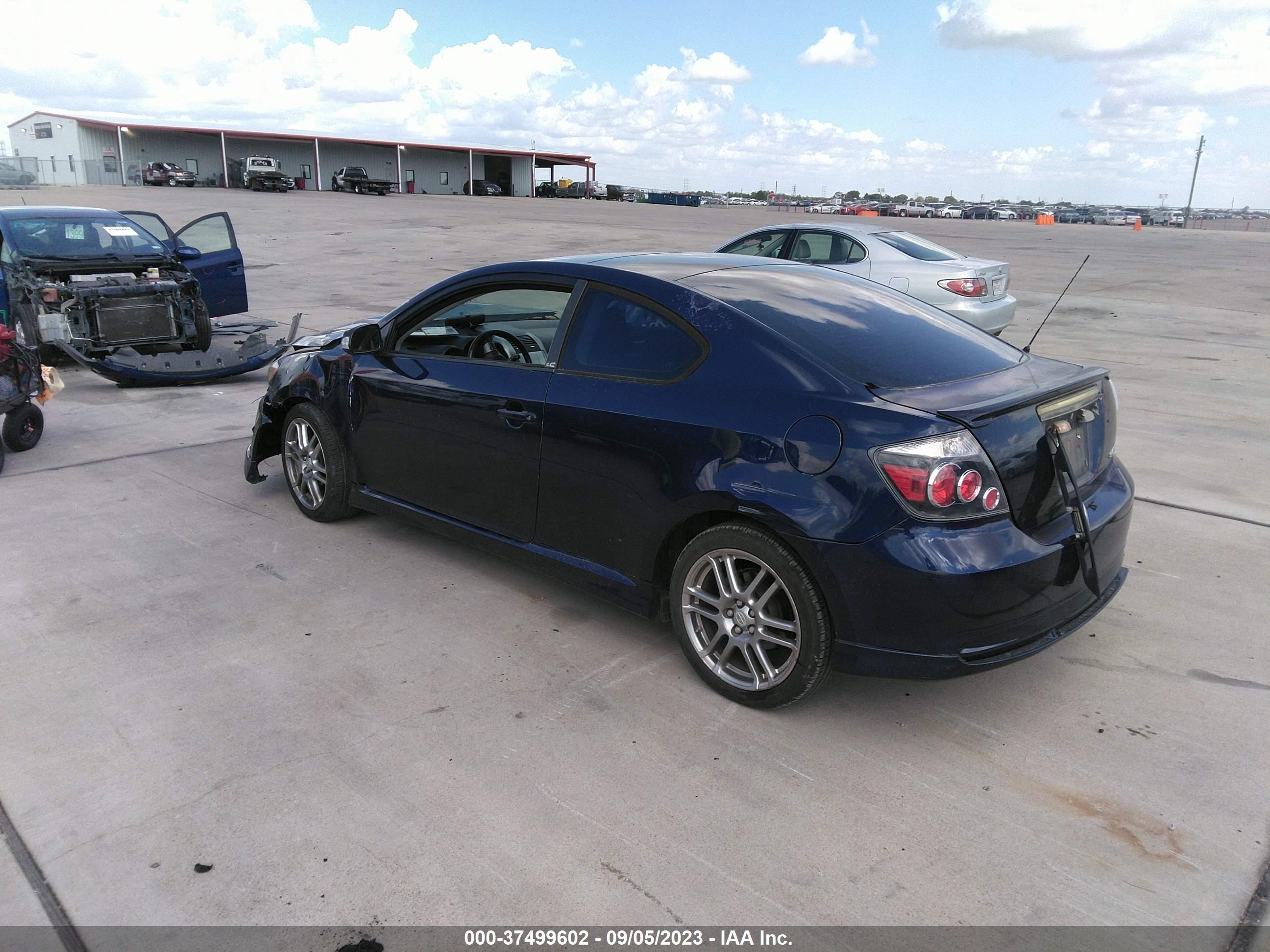 Photo 2 VIN: JTKDE167180226825 - SCION TC 