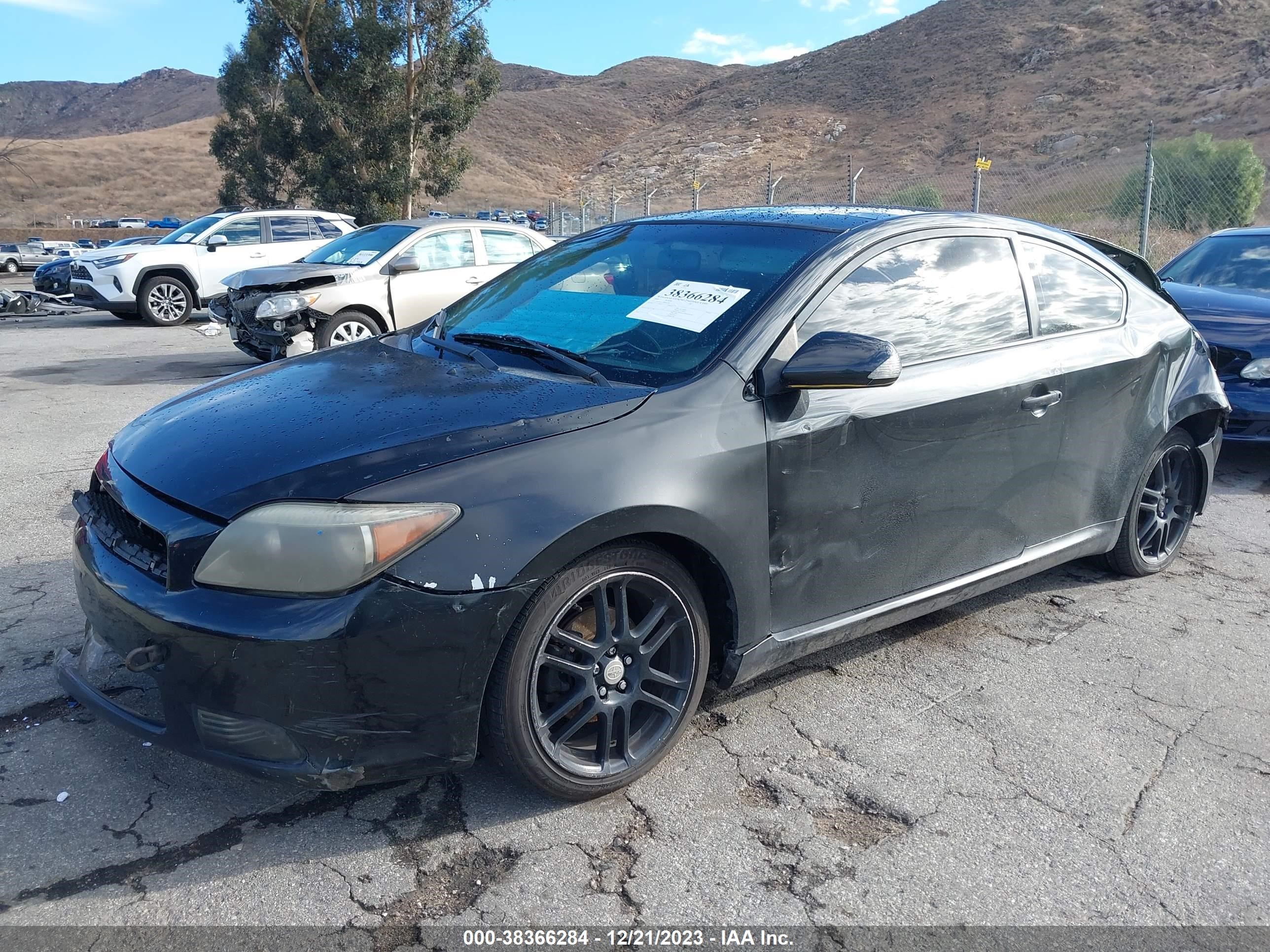 Photo 1 VIN: JTKDE167180262594 - SCION TC 