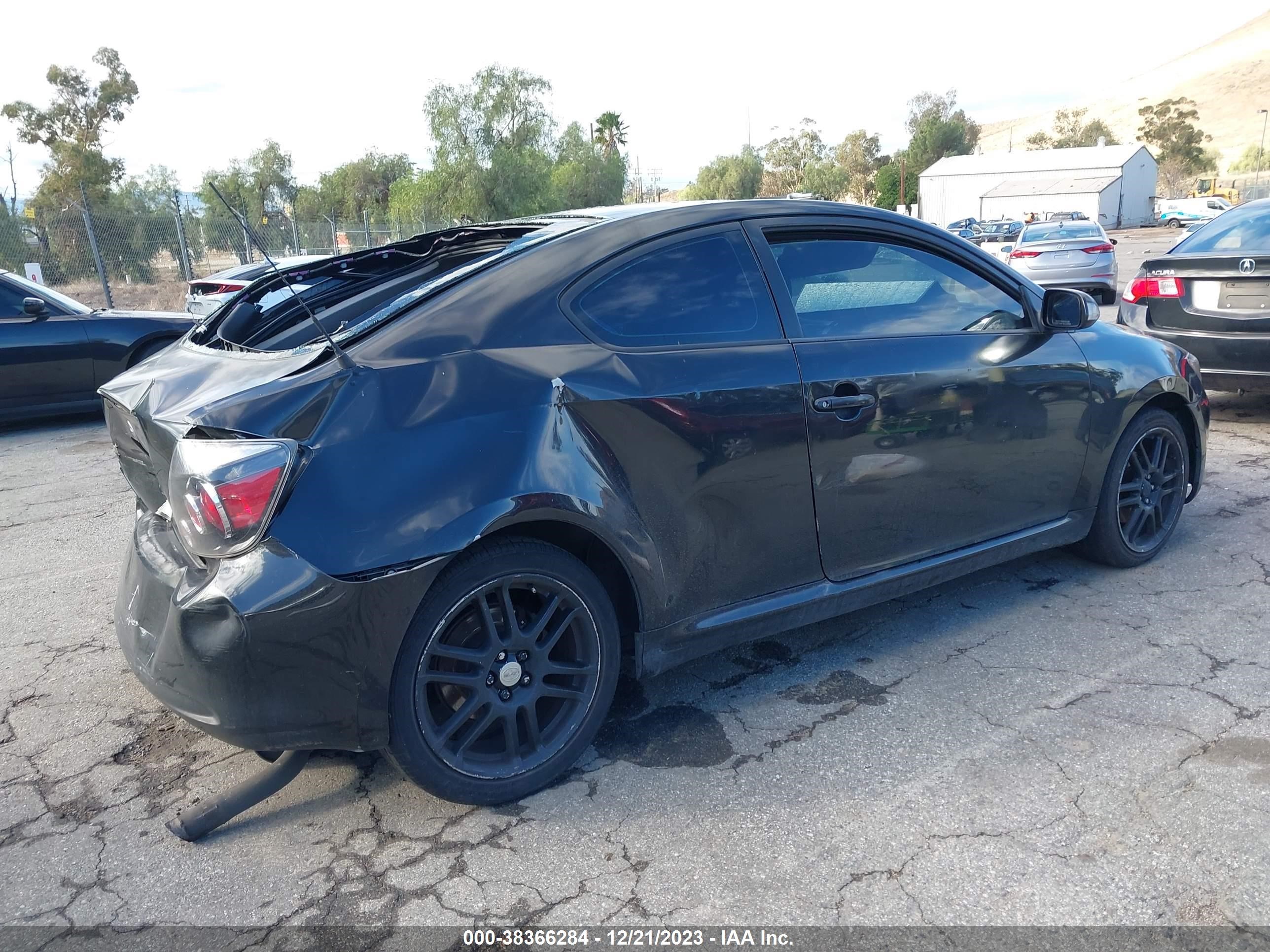 Photo 3 VIN: JTKDE167180262594 - SCION TC 