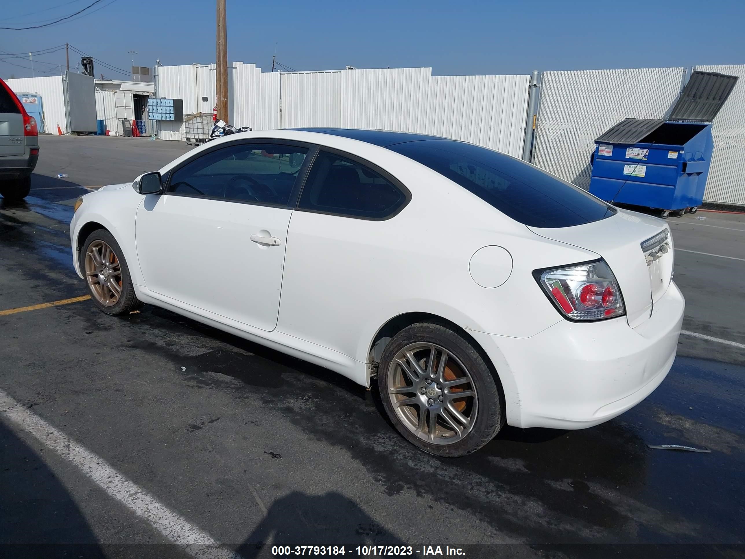 Photo 2 VIN: JTKDE167180262868 - SCION TC 