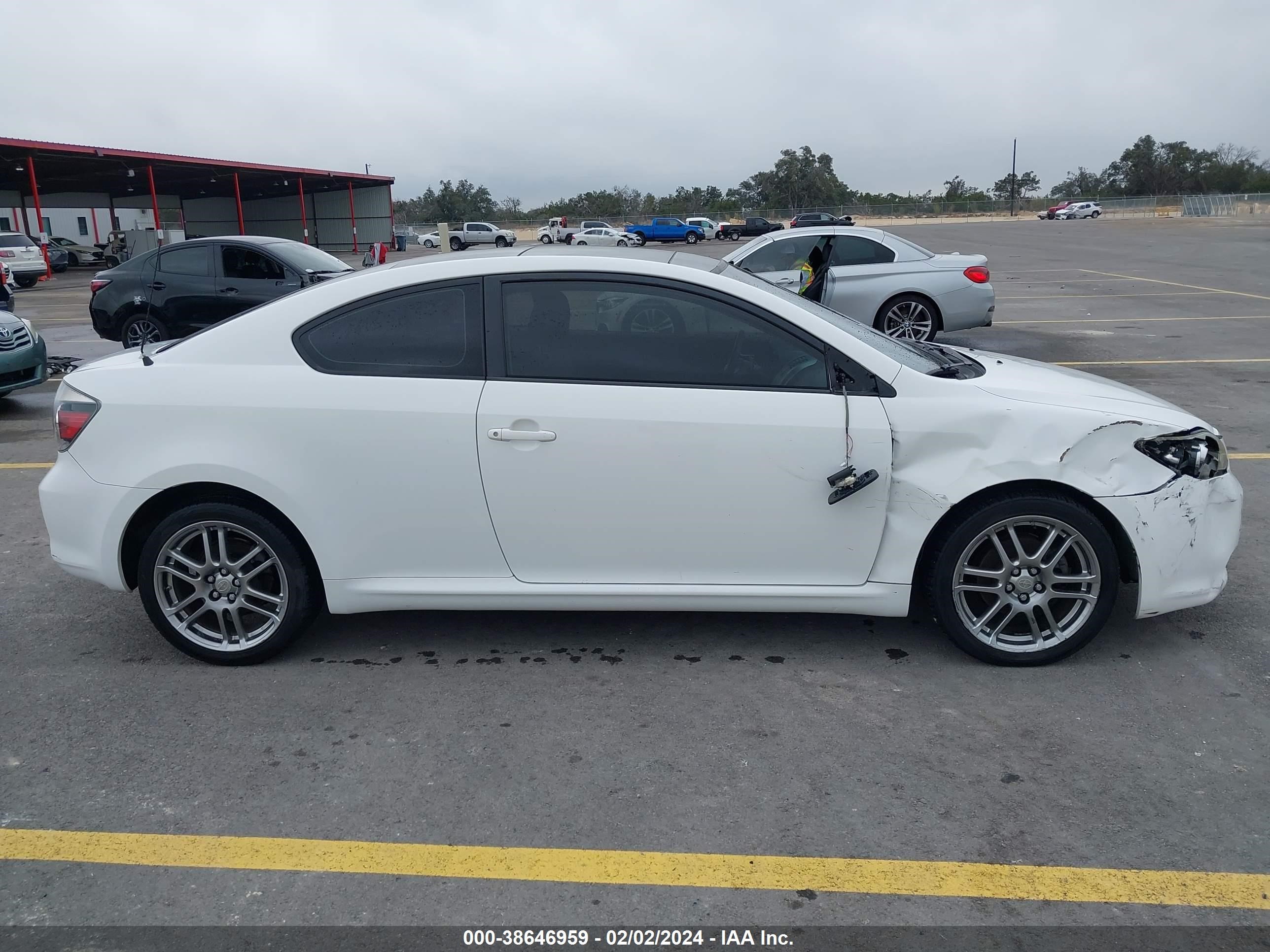 Photo 12 VIN: JTKDE167190279512 - SCION TC 