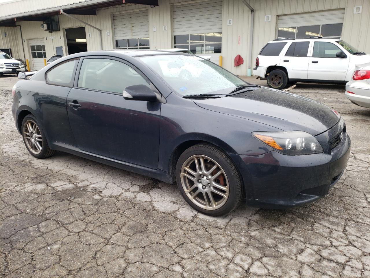 Photo 3 VIN: JTKDE167280246713 - SCION TC 