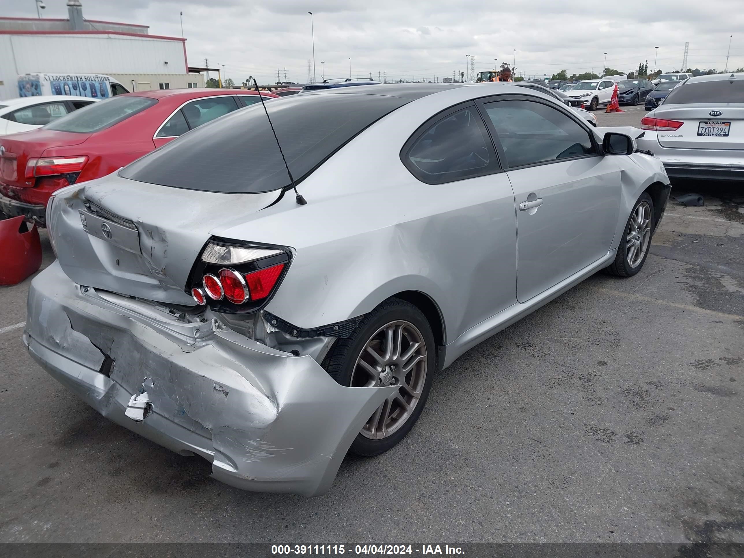 Photo 3 VIN: JTKDE167290279910 - SCION TC 