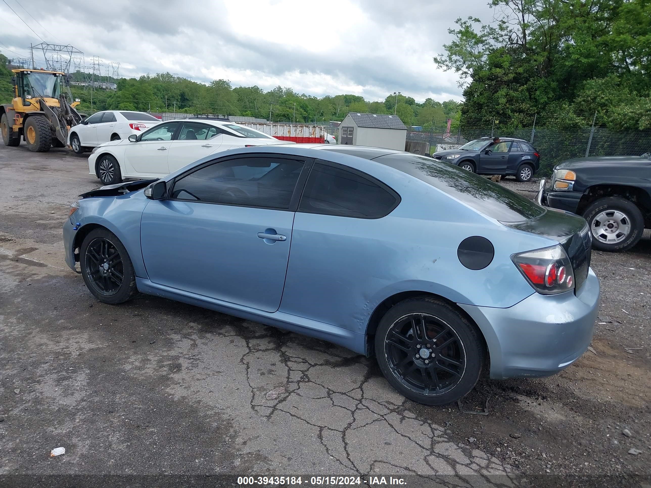 Photo 2 VIN: JTKDE167290285108 - SCION TC 