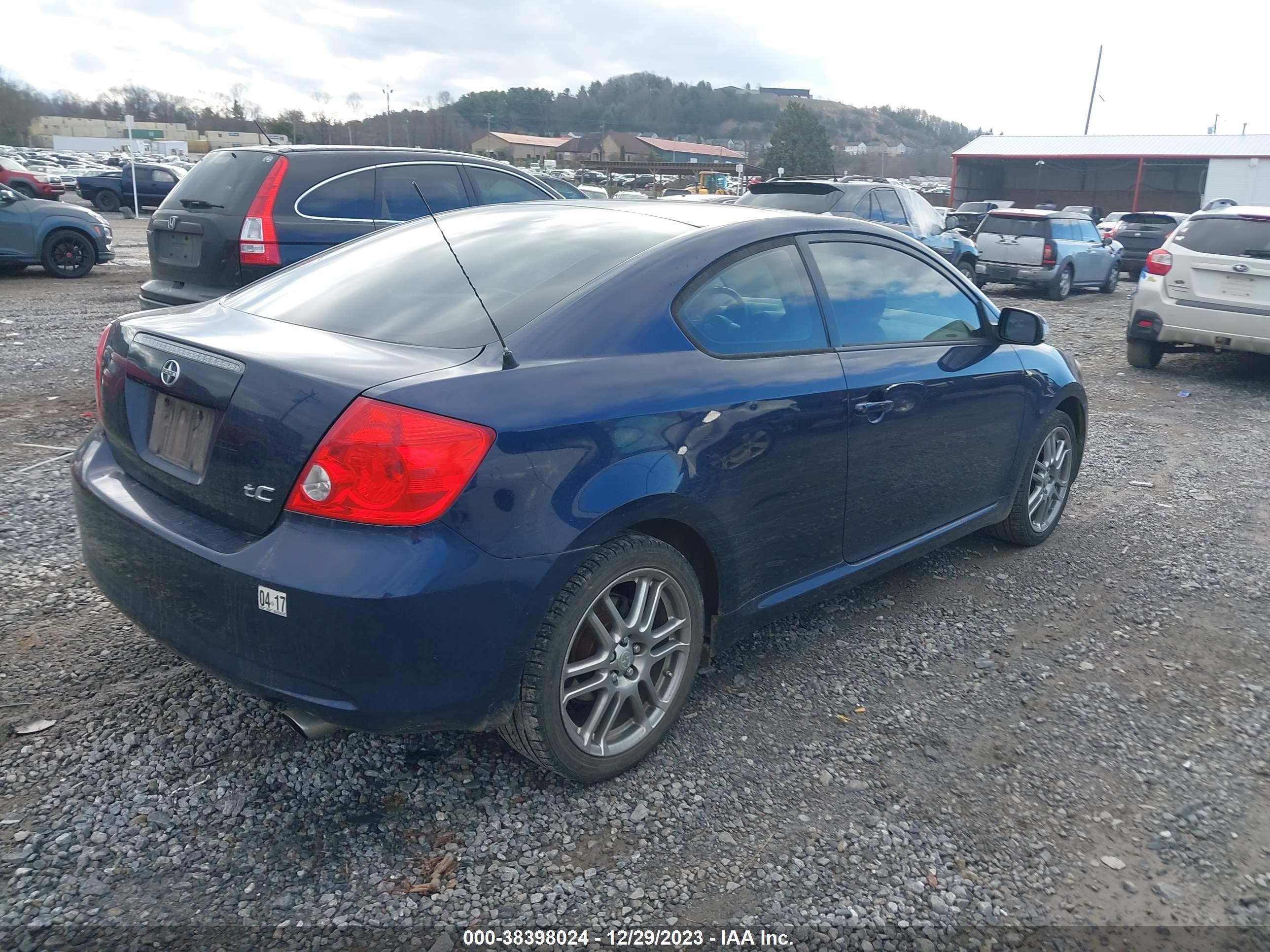 Photo 3 VIN: JTKDE167370177187 - SCION TC 