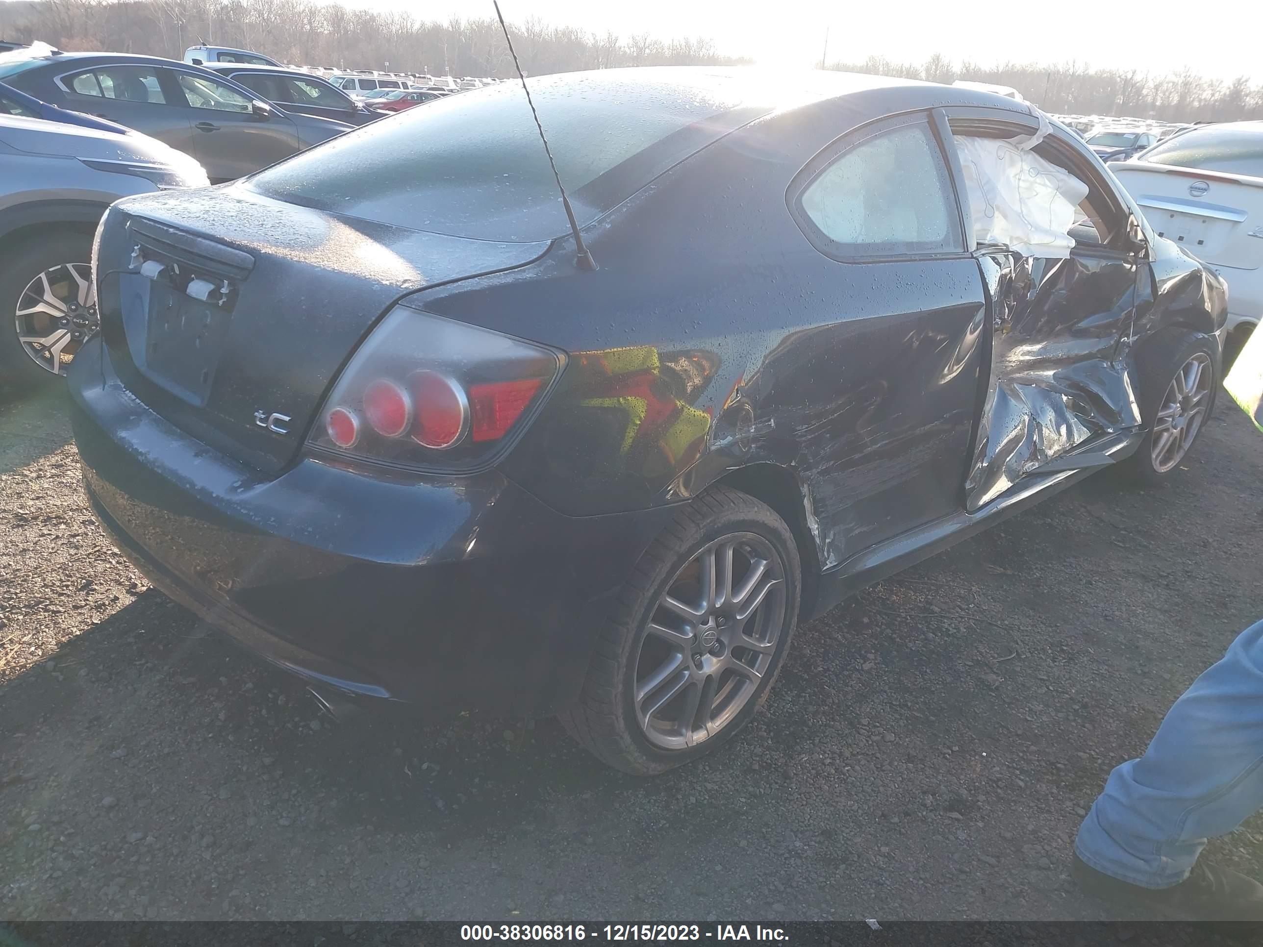 Photo 3 VIN: JTKDE167380221707 - SCION TC 