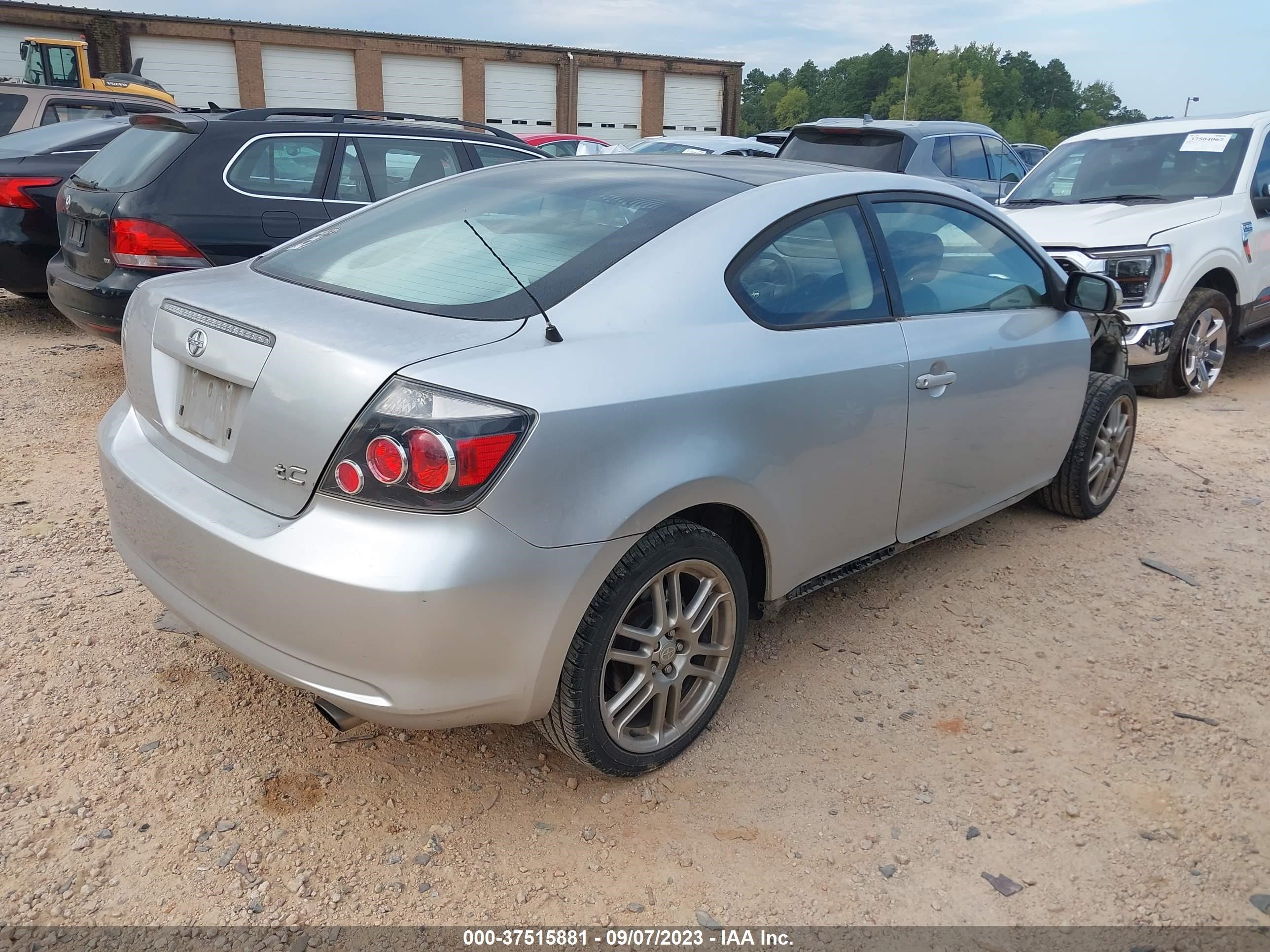 Photo 3 VIN: JTKDE167380256487 - SCION TC 