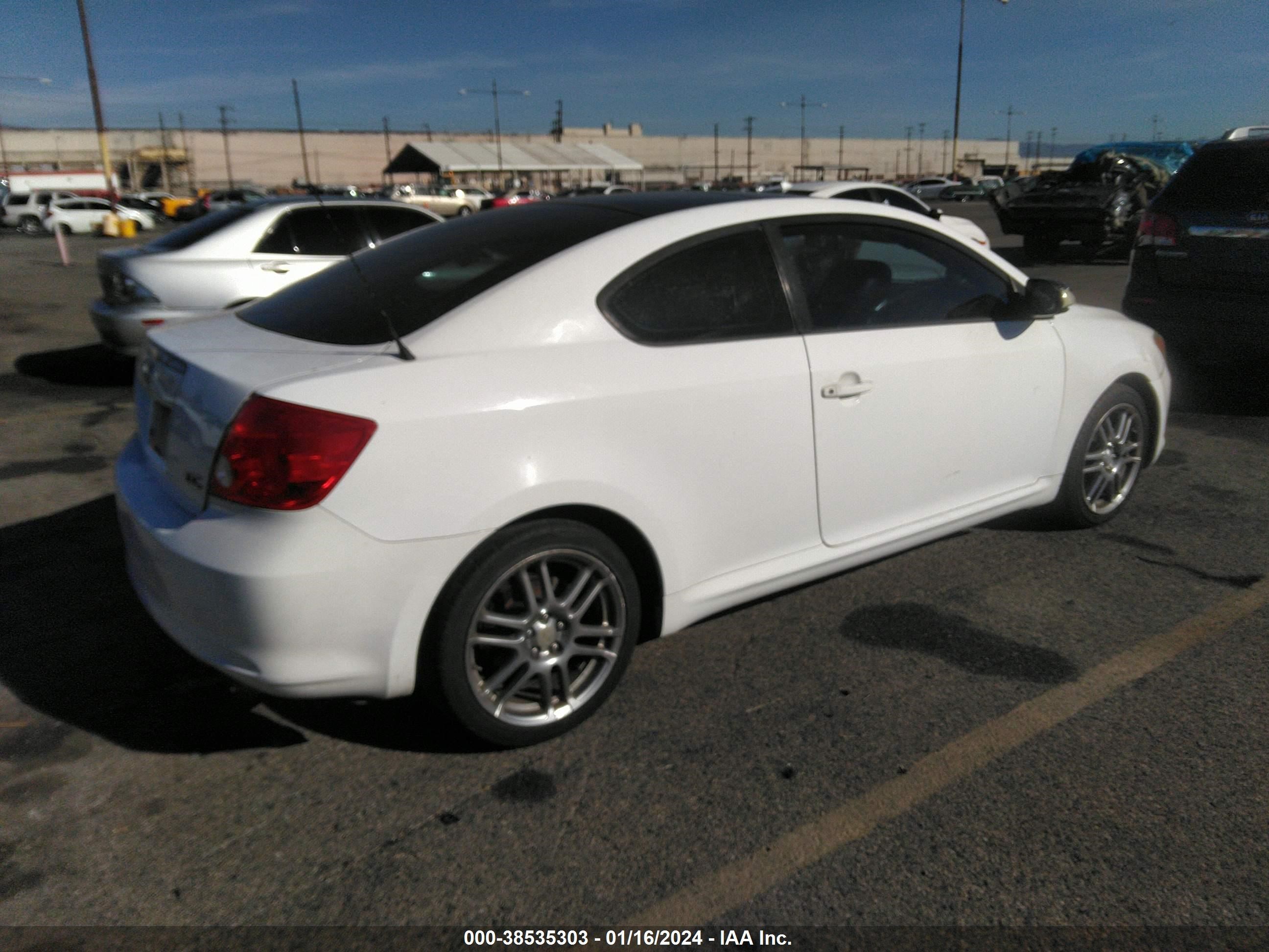 Photo 3 VIN: JTKDE167470155473 - SCION TC 