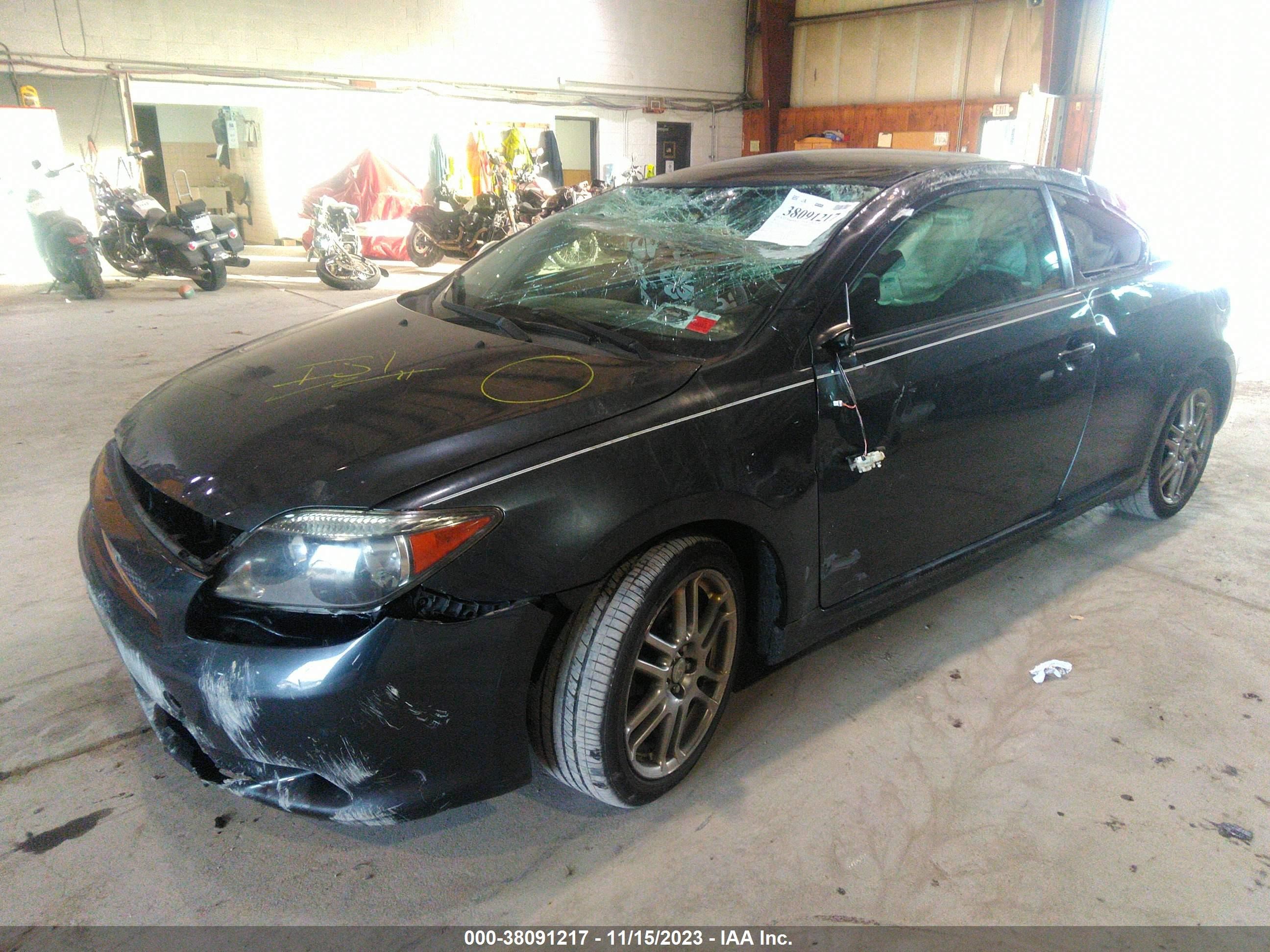 Photo 1 VIN: JTKDE167470203067 - SCION TC 