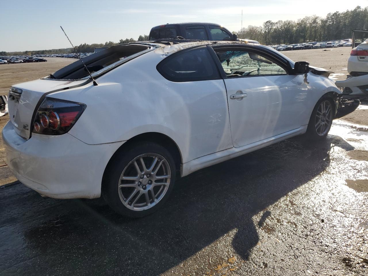 Photo 2 VIN: JTKDE167480225247 - SCION TC 