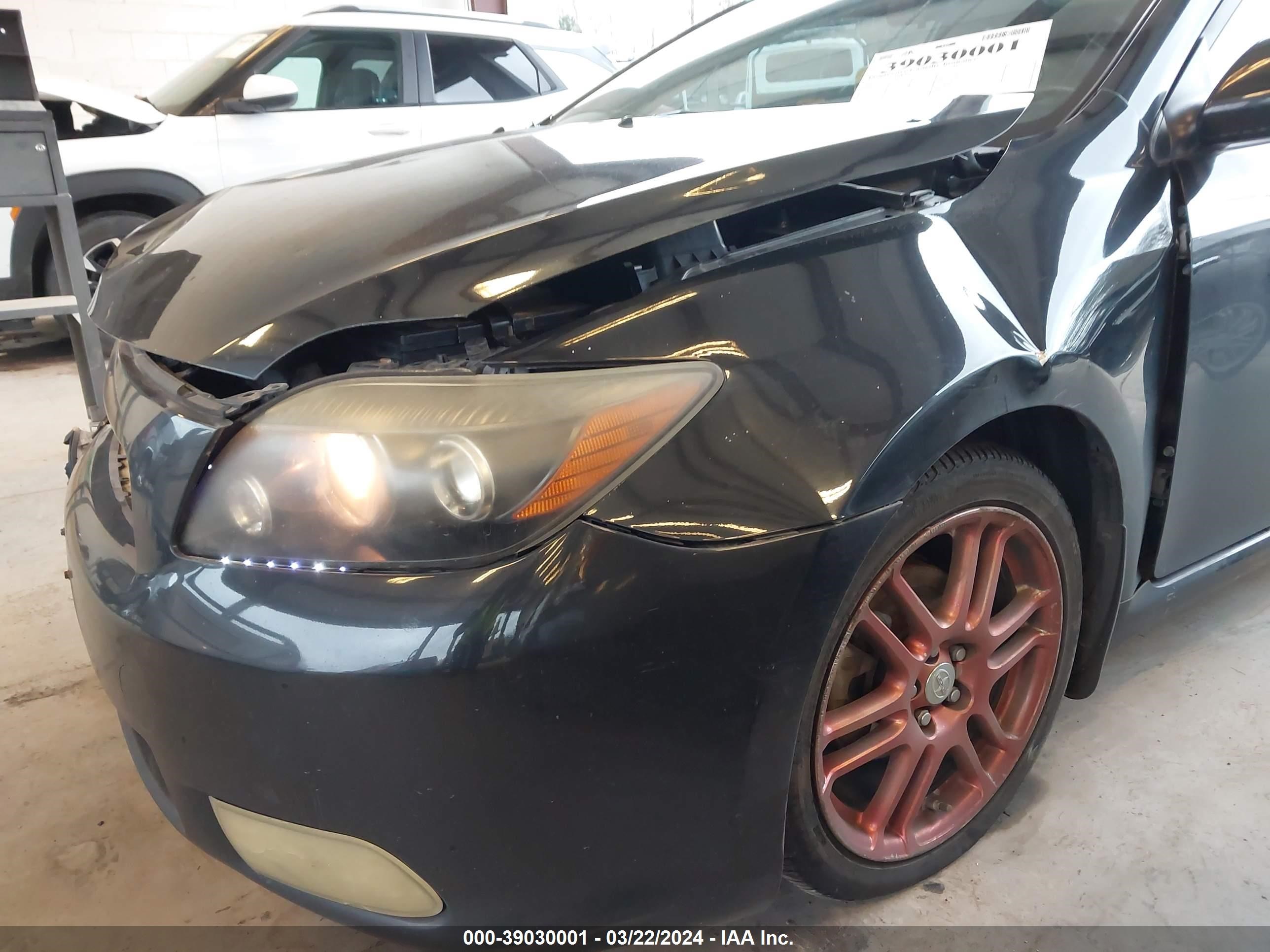 Photo 11 VIN: JTKDE167480250794 - SCION TC 