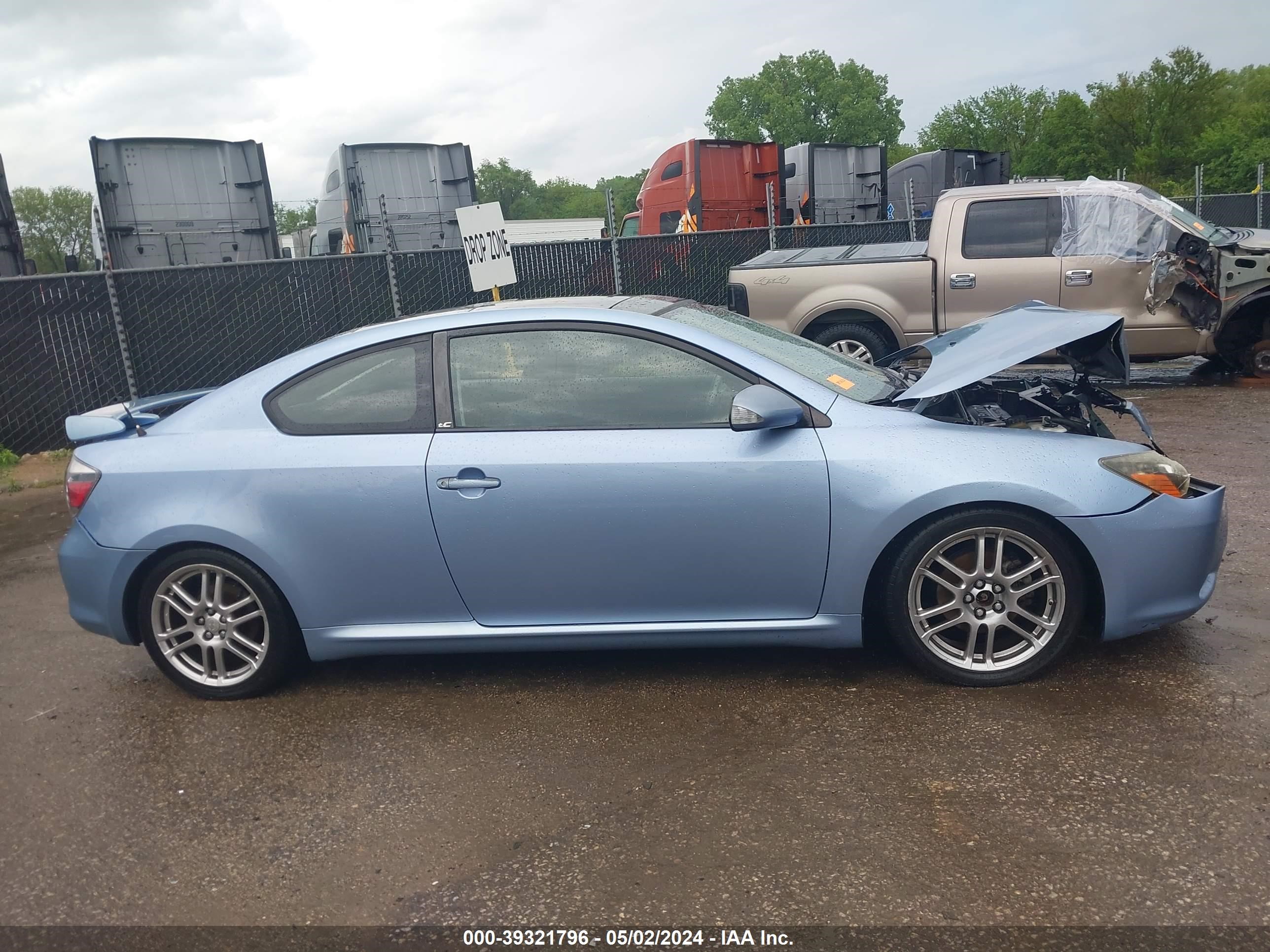 Photo 12 VIN: JTKDE167480256255 - SCION TC 