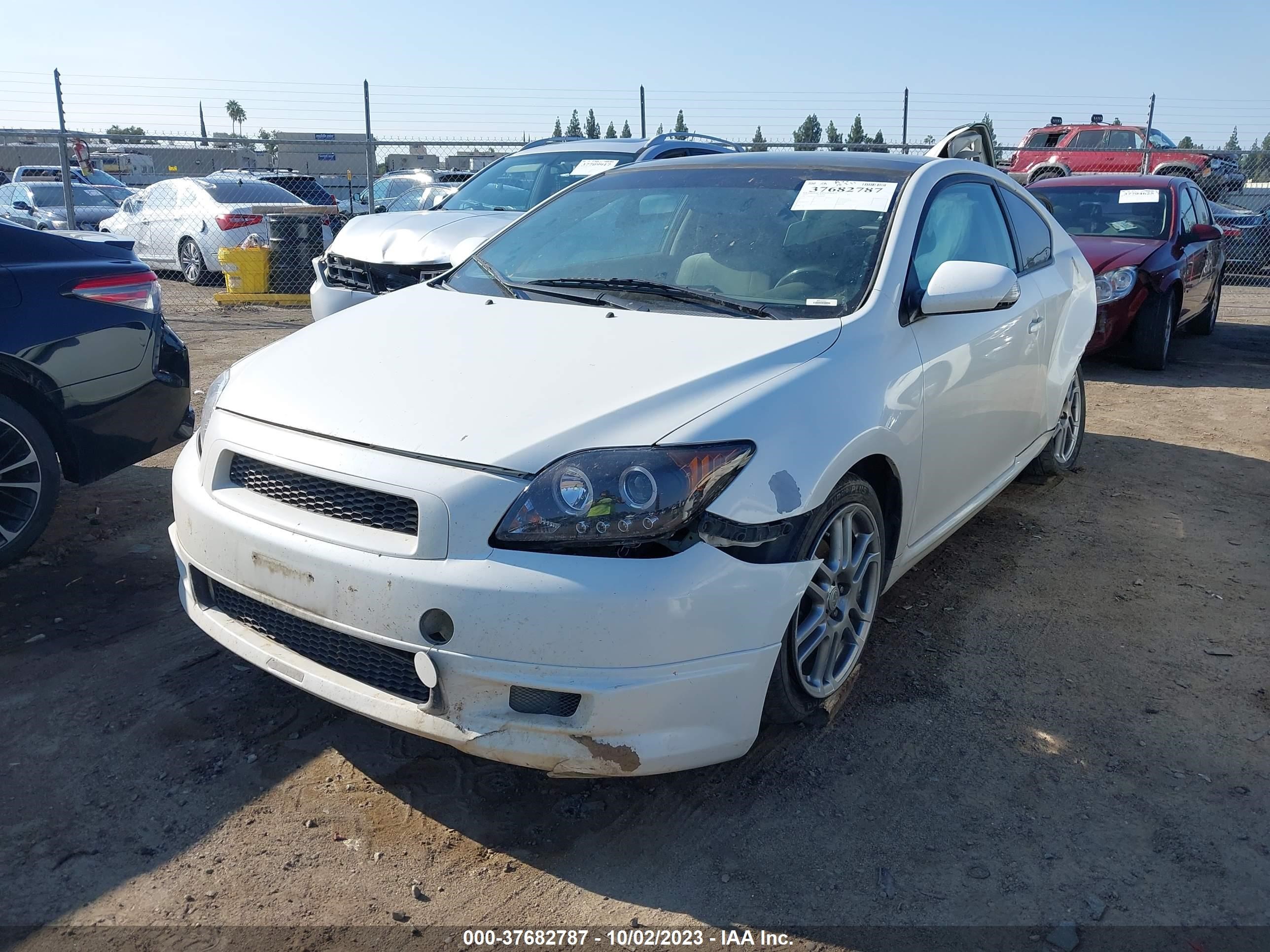 Photo 1 VIN: JTKDE167570208102 - SCION TC 