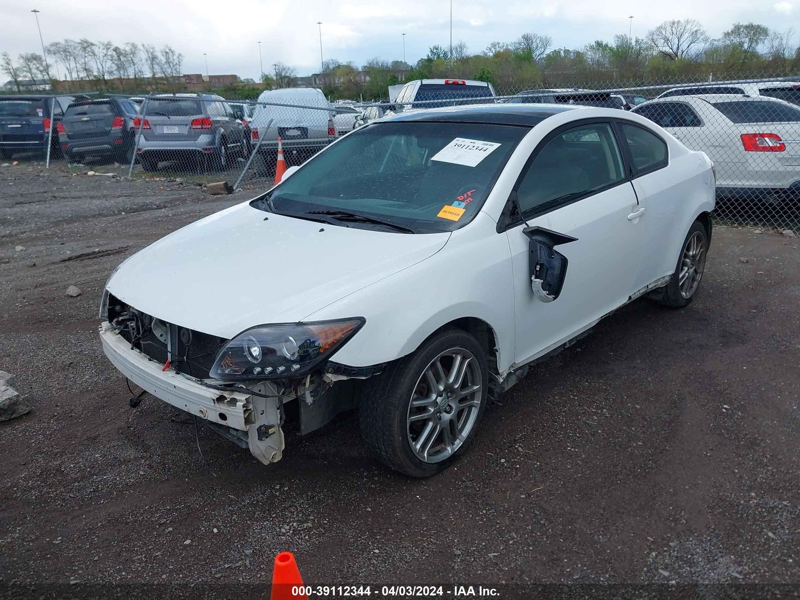 Photo 1 VIN: JTKDE167580246933 - SCION TC 