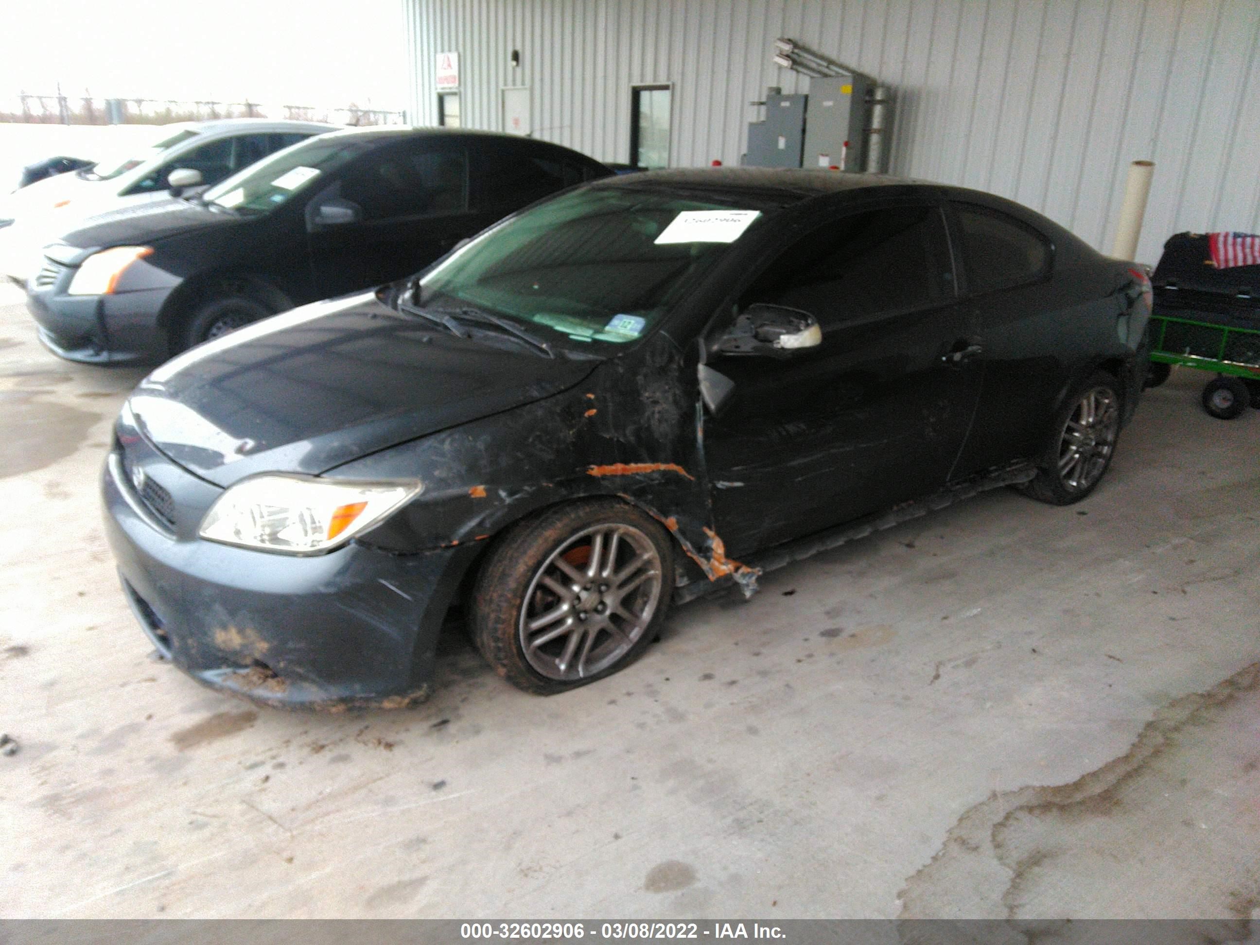 Photo 1 VIN: JTKDE167580256636 - SCION TC 