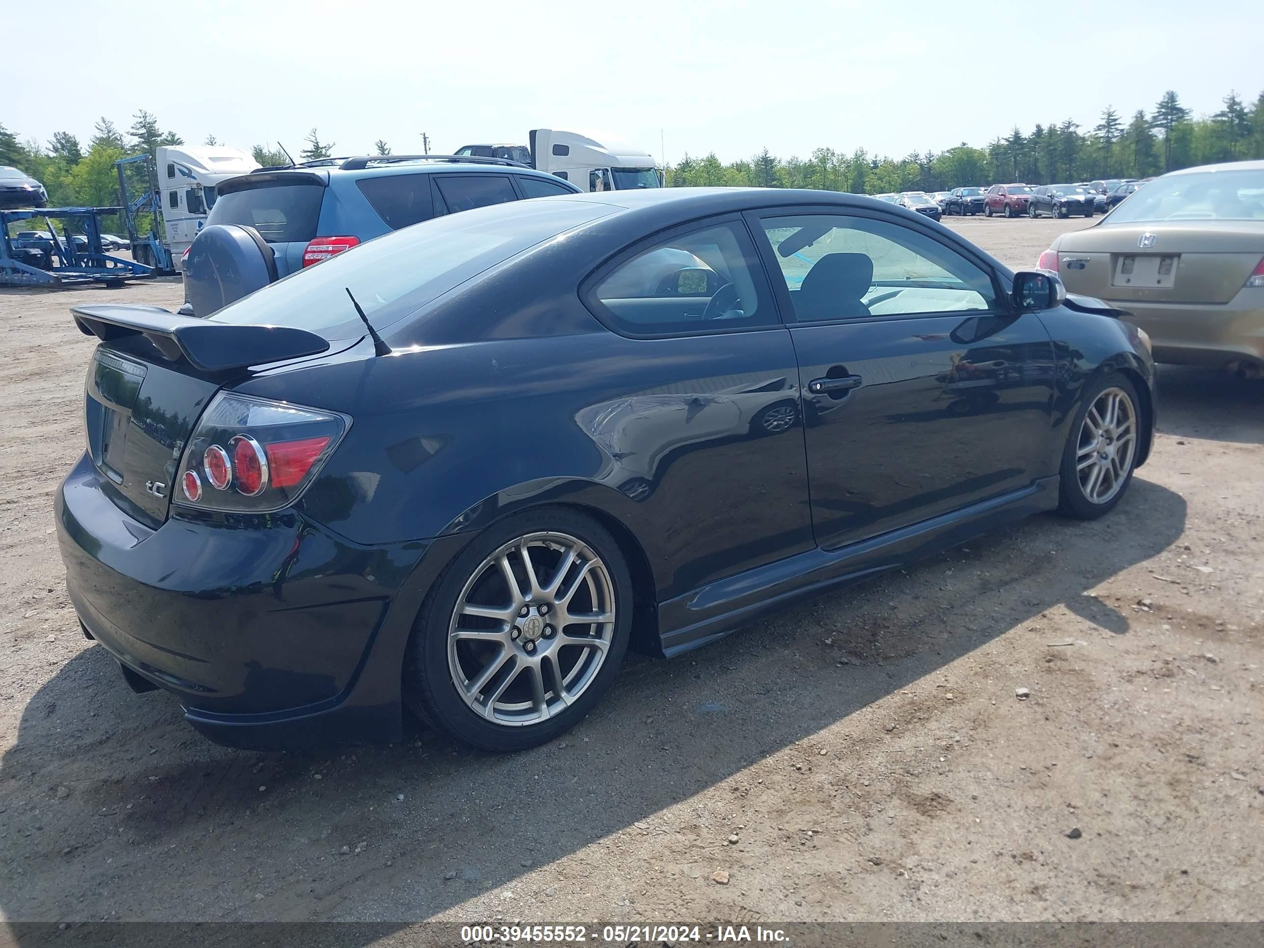 Photo 3 VIN: JTKDE167580268883 - SCION TC 