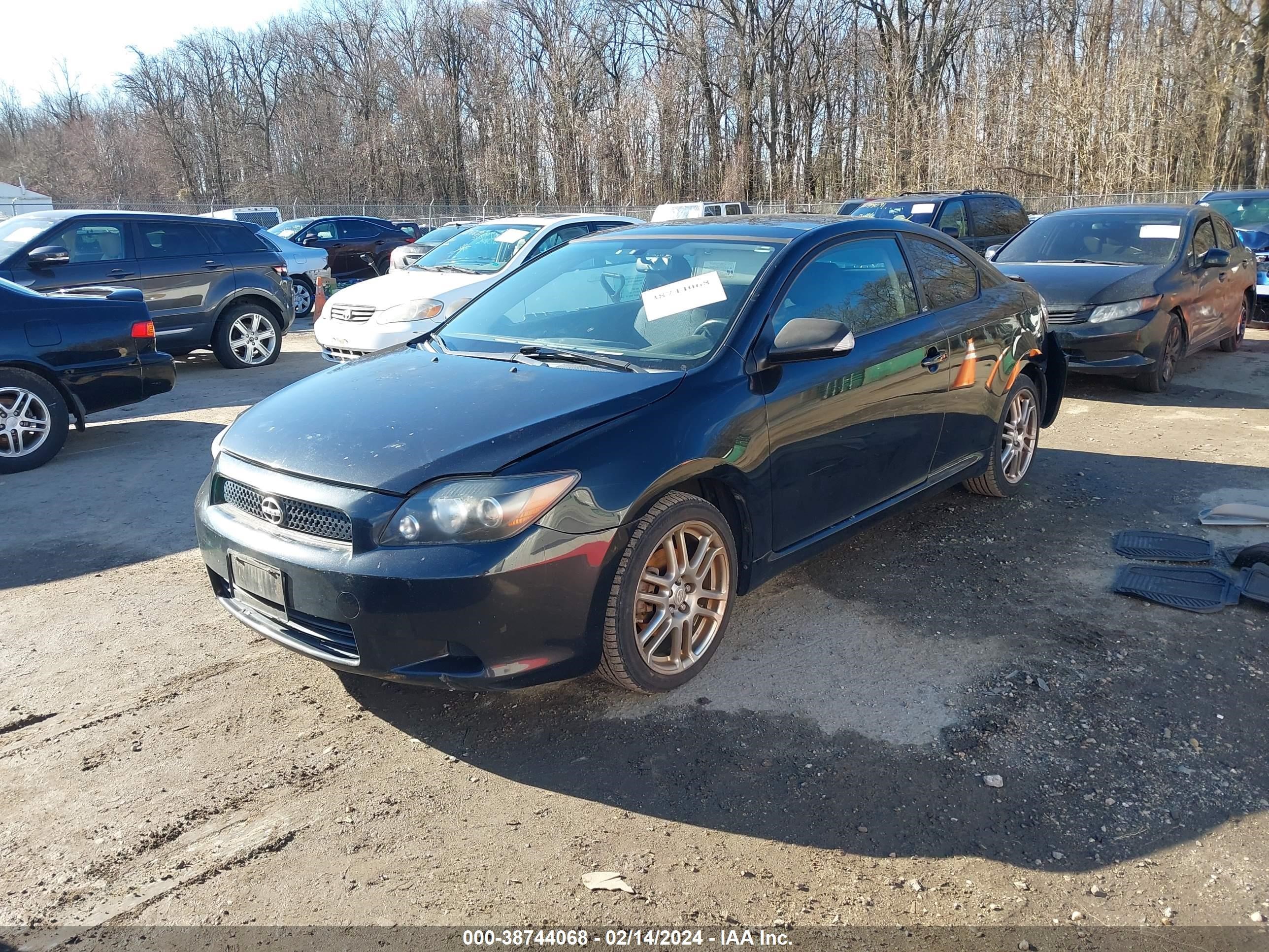 Photo 1 VIN: JTKDE167580270133 - SCION TC 