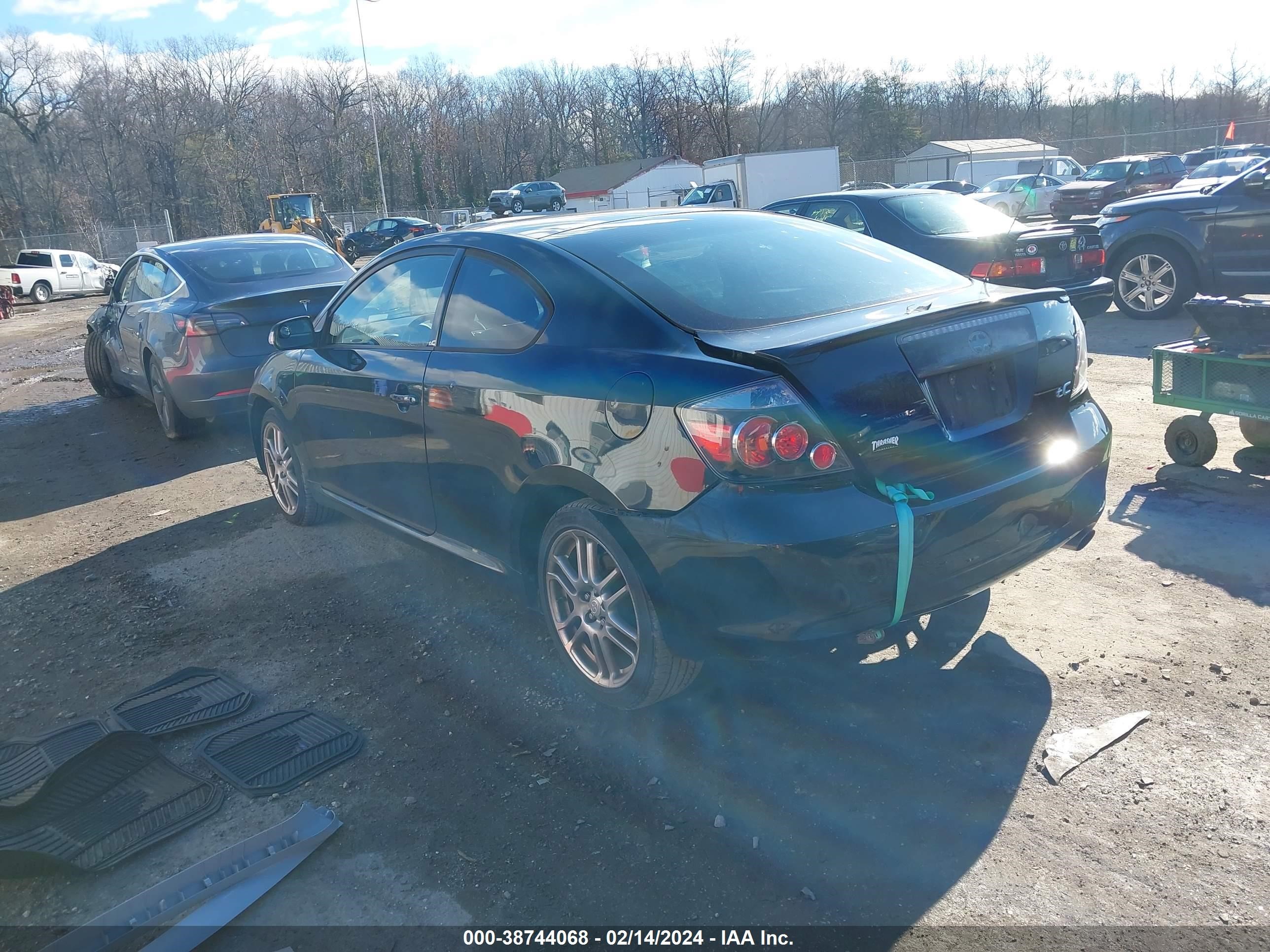 Photo 2 VIN: JTKDE167580270133 - SCION TC 