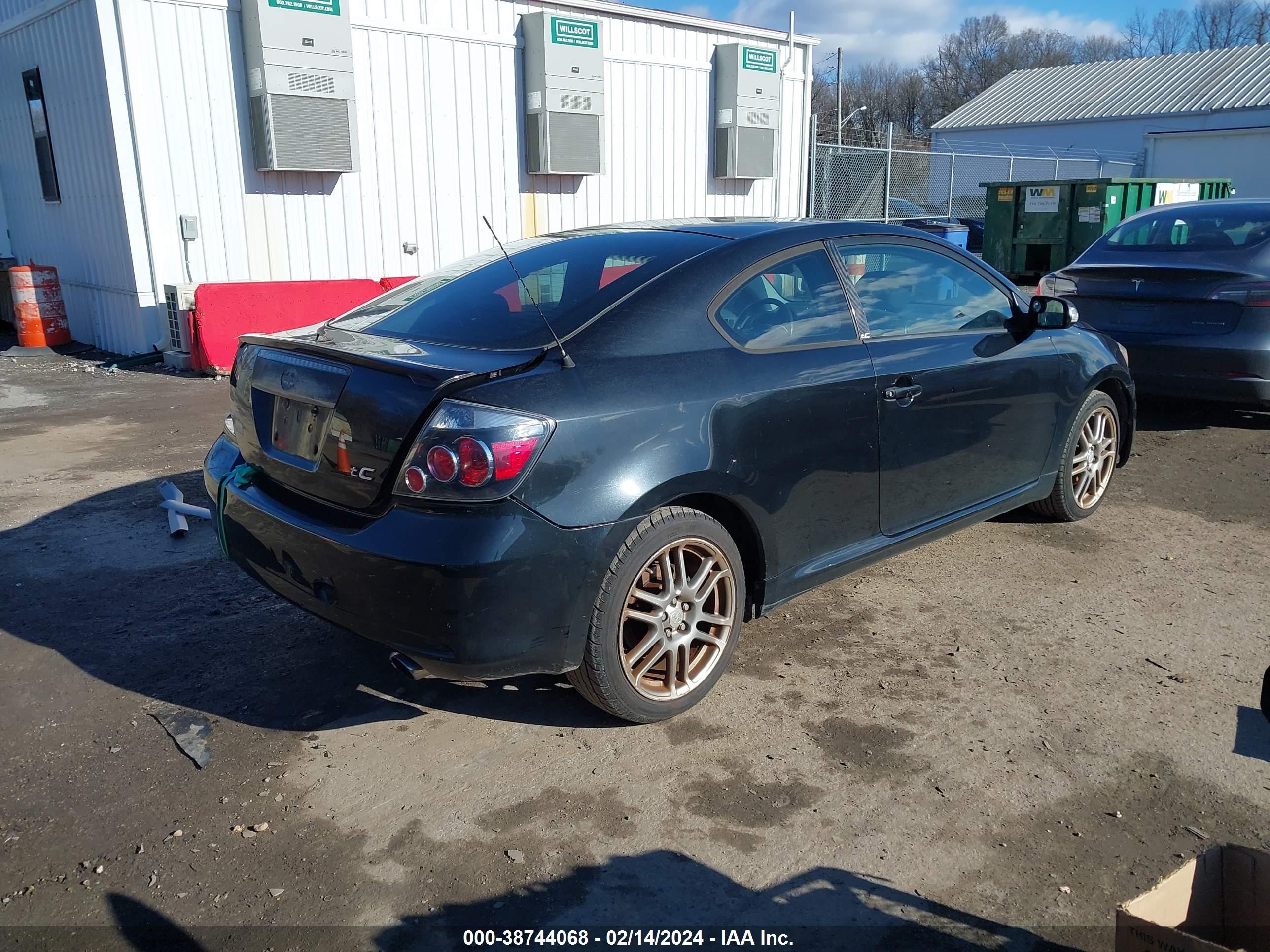 Photo 3 VIN: JTKDE167580270133 - SCION TC 