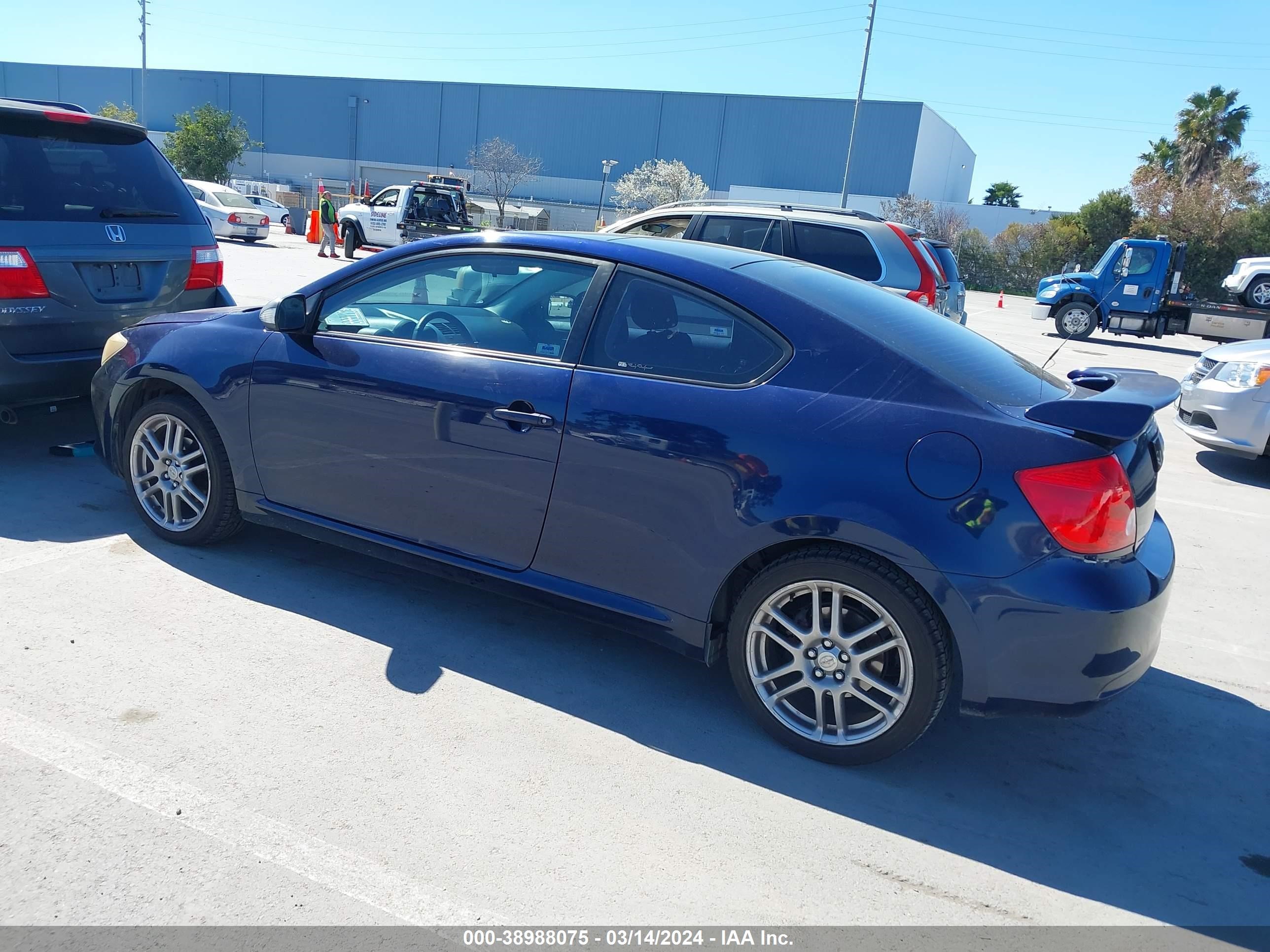 Photo 2 VIN: JTKDE167660074960 - SCION TC 