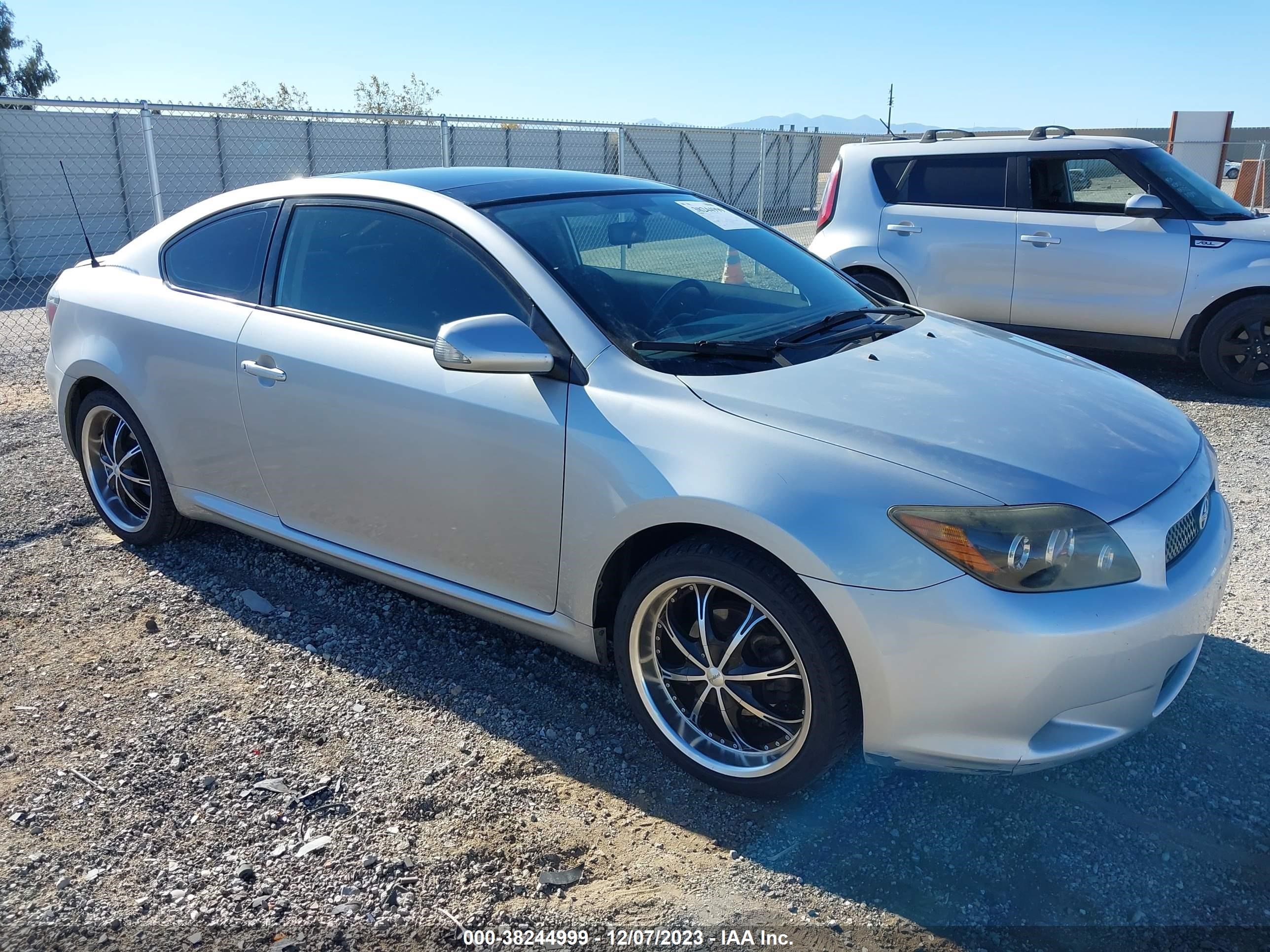 Photo 0 VIN: JTKDE167680226867 - SCION TC 