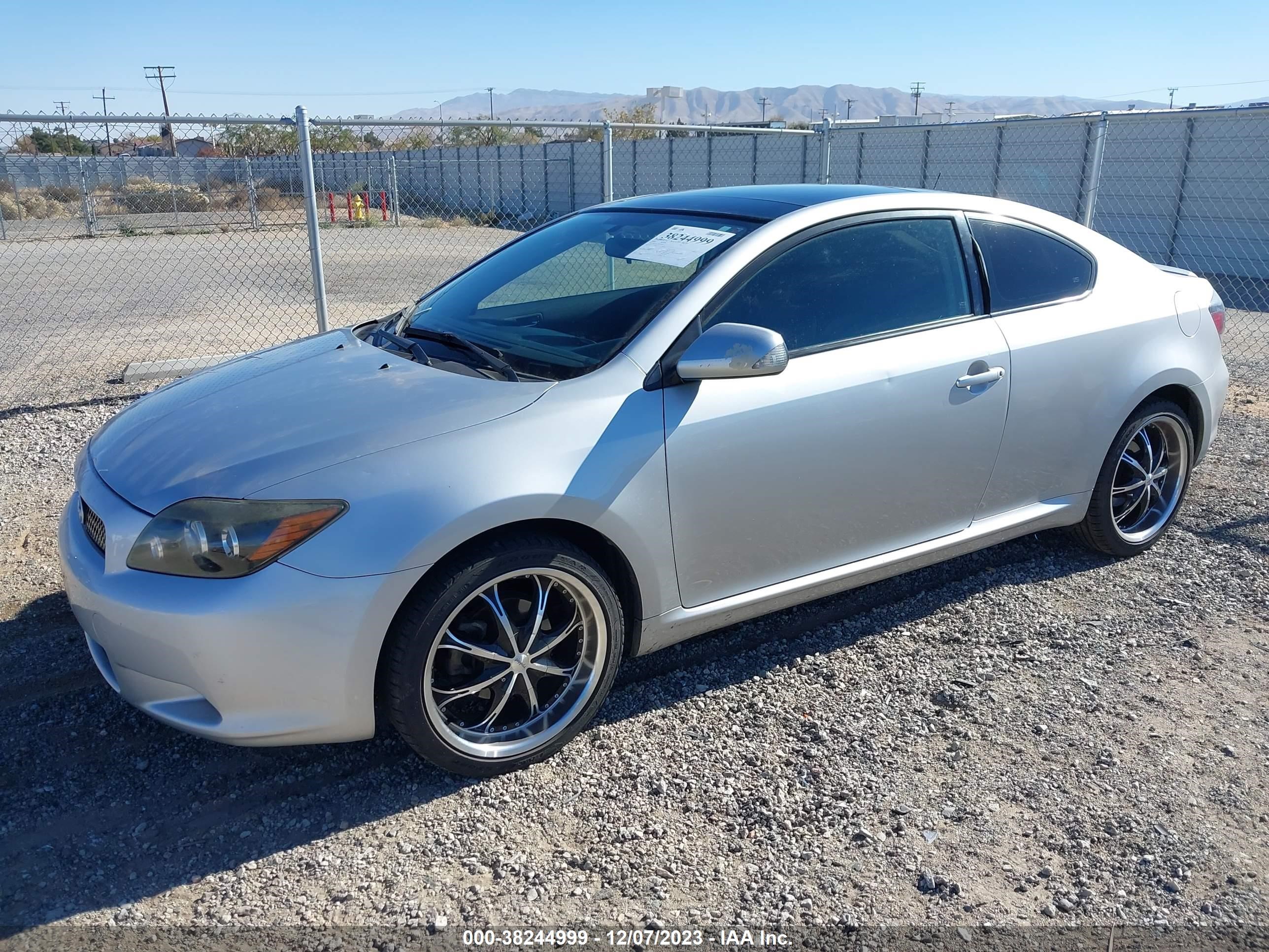 Photo 1 VIN: JTKDE167680226867 - SCION TC 