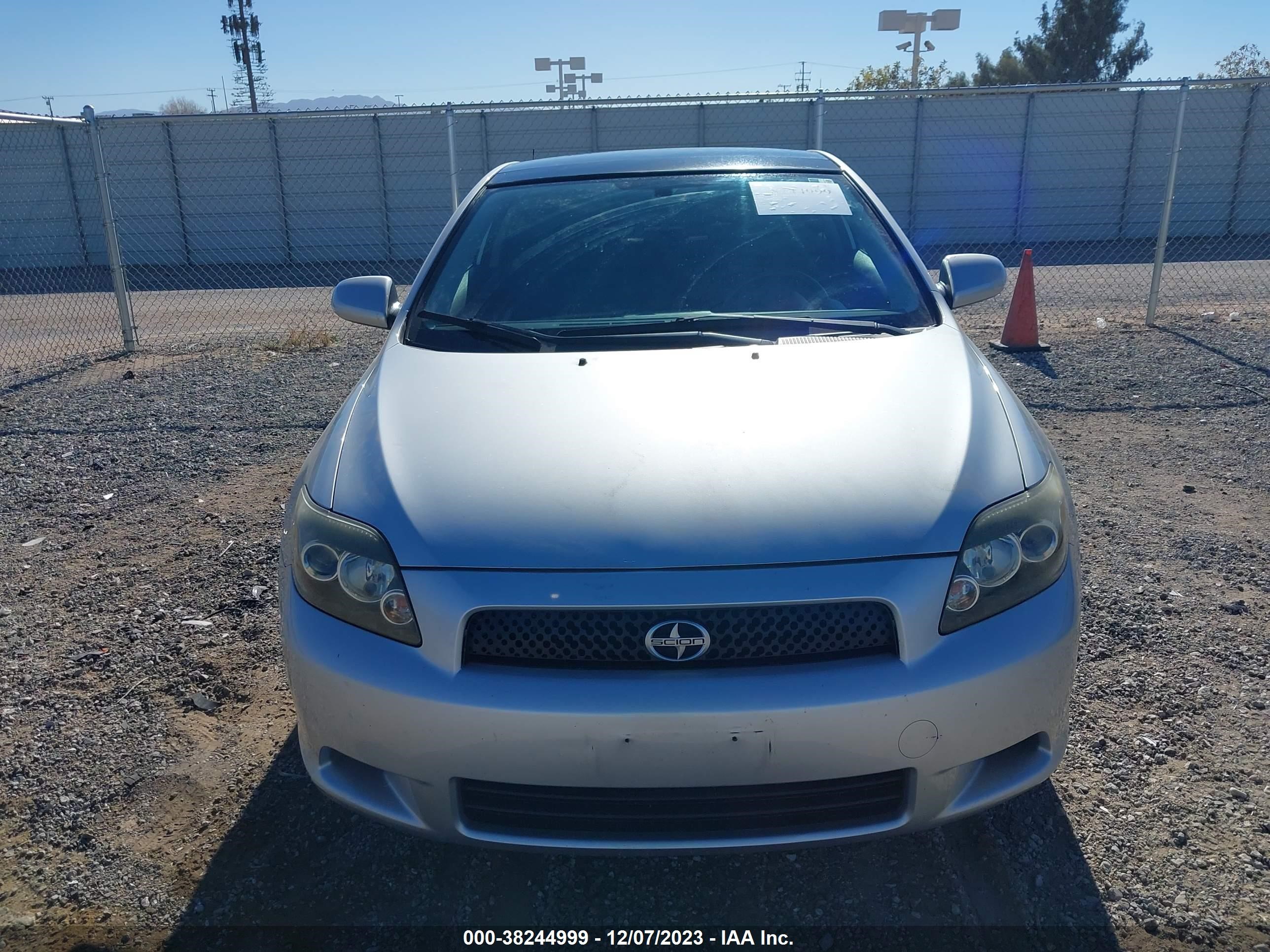 Photo 5 VIN: JTKDE167680226867 - SCION TC 