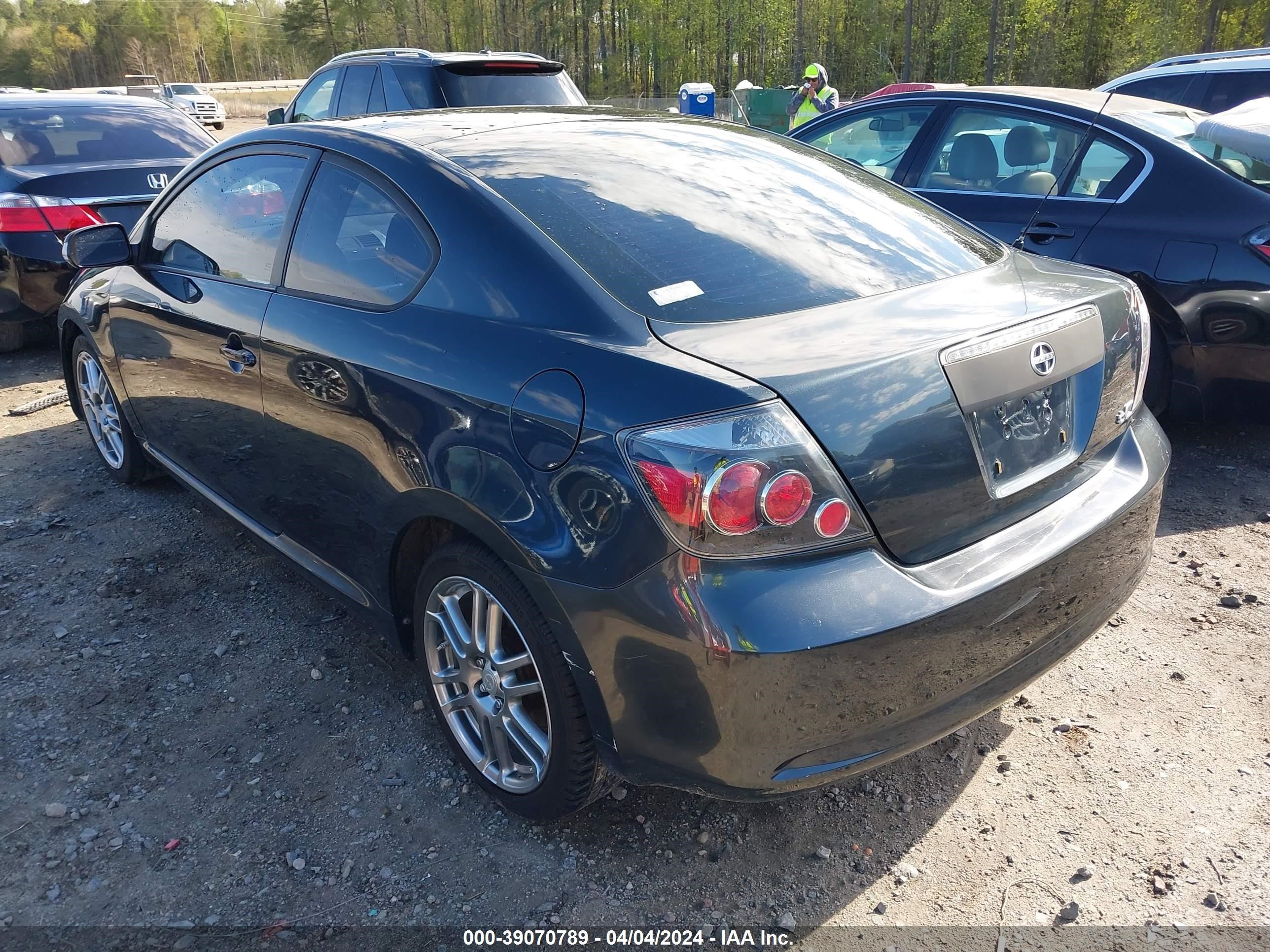 Photo 2 VIN: JTKDE167680235178 - SCION TC 