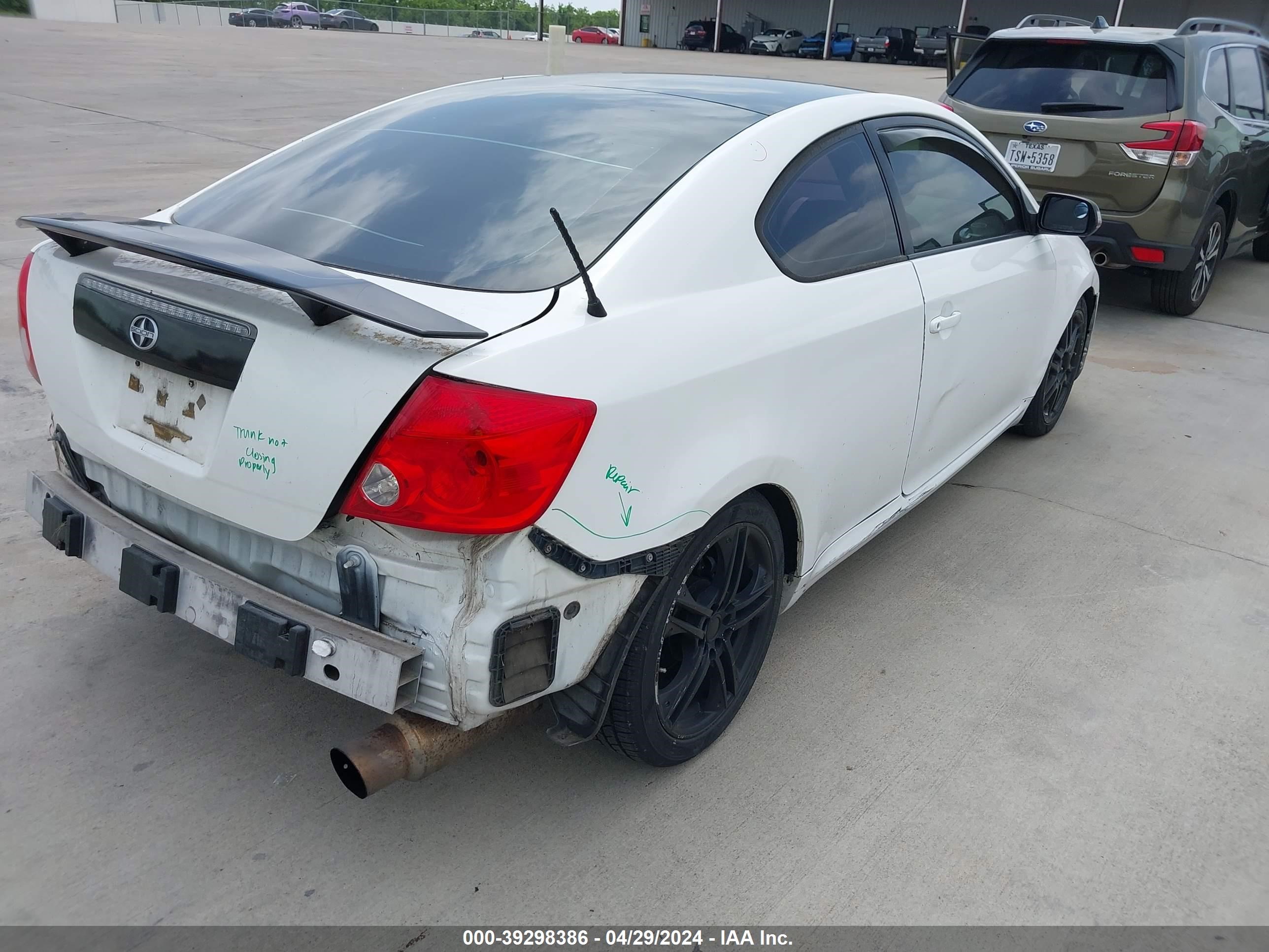 Photo 3 VIN: JTKDE167680271288 - SCION TC 