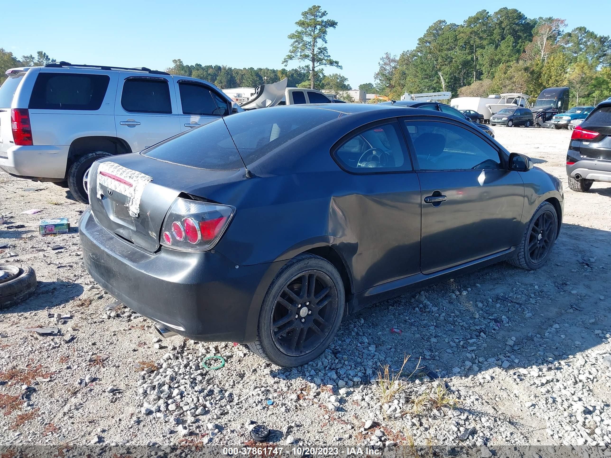 Photo 3 VIN: JTKDE167690289811 - SCION TC 