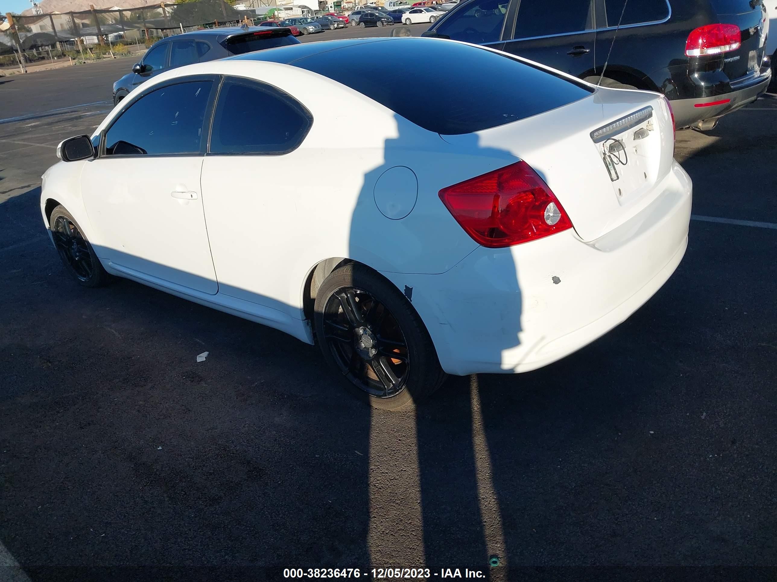 Photo 2 VIN: JTKDE167760118187 - SCION TC 