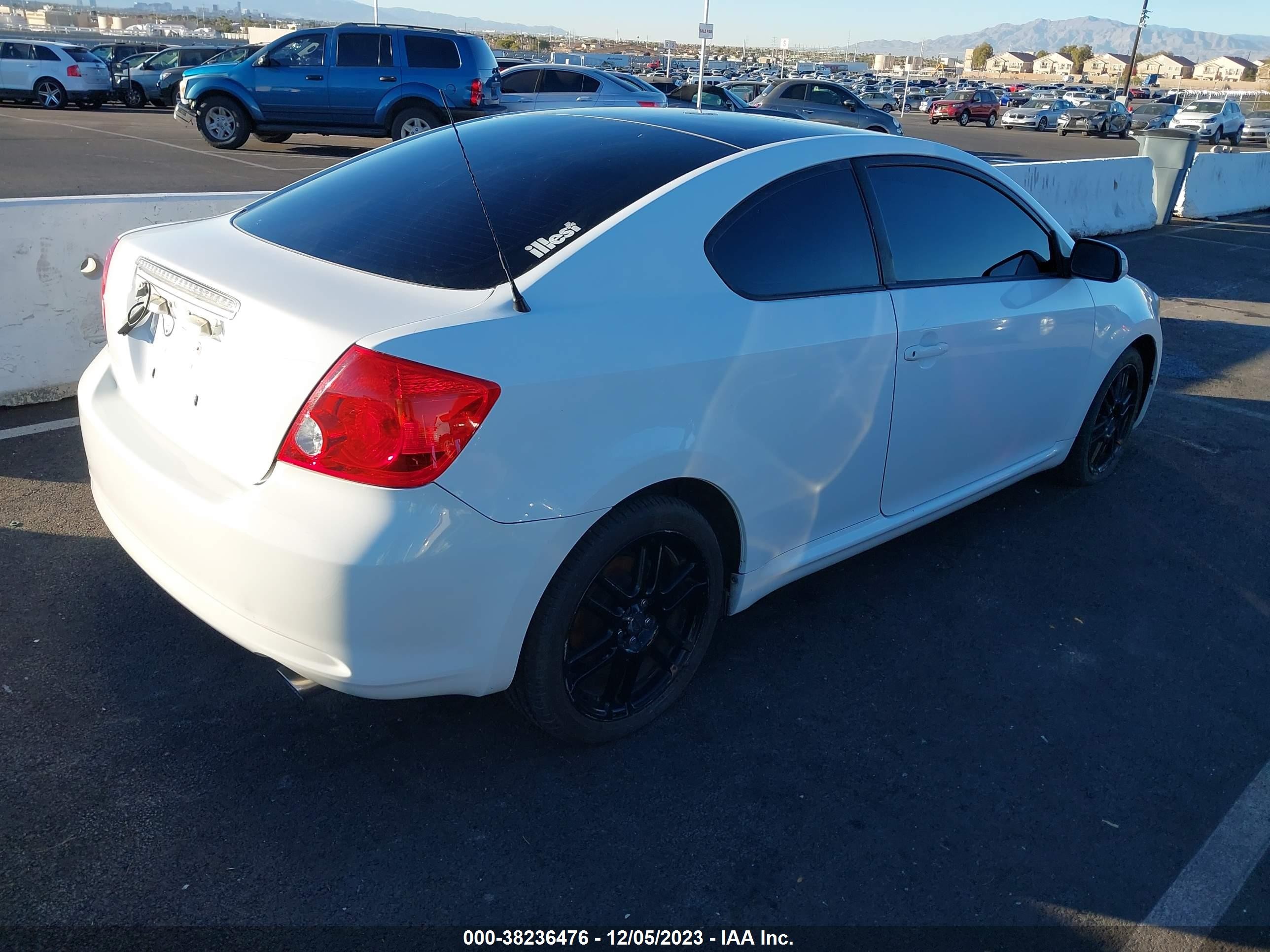 Photo 3 VIN: JTKDE167760118187 - SCION TC 