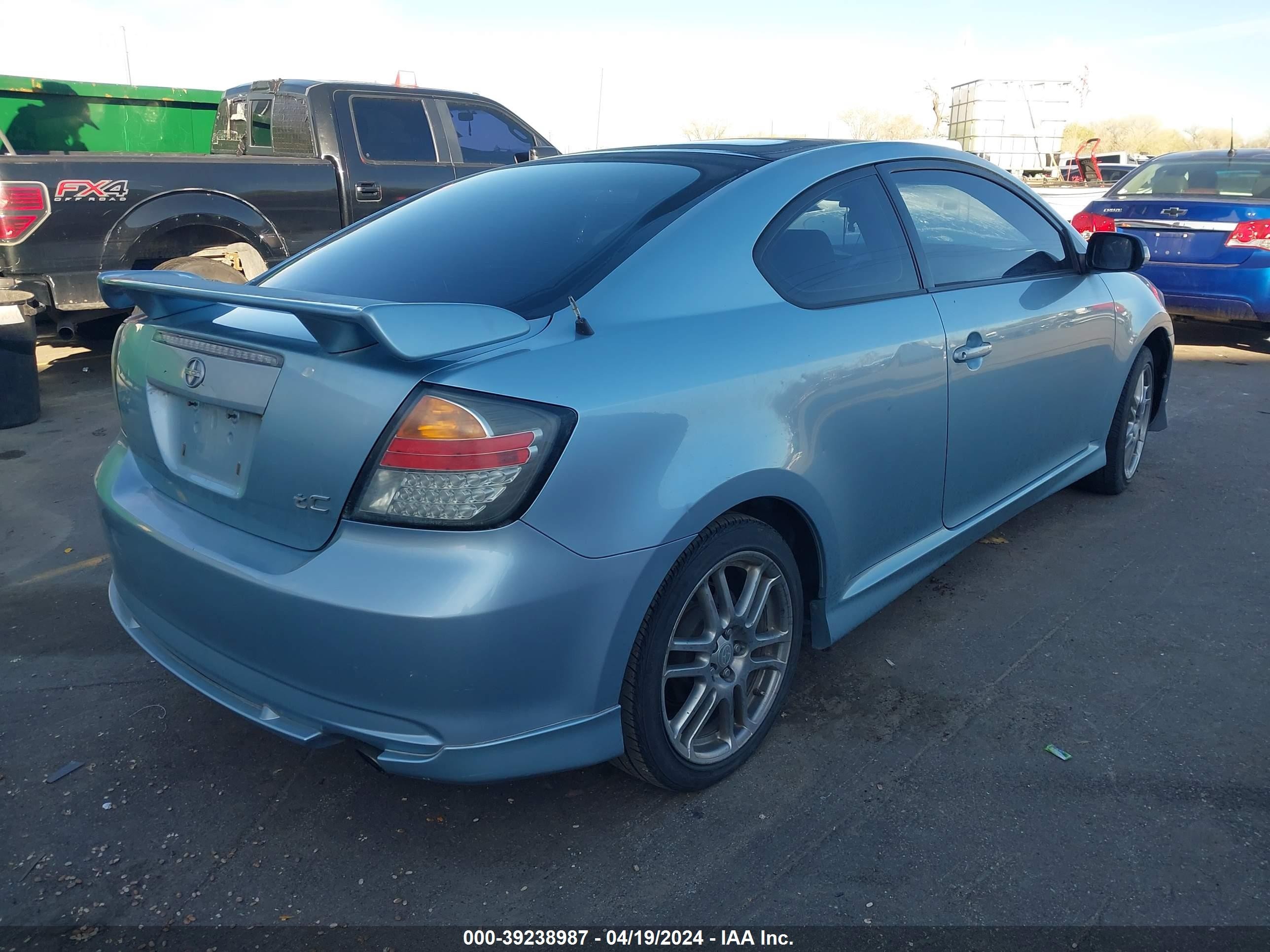 Photo 3 VIN: JTKDE167770176673 - SCION TC 