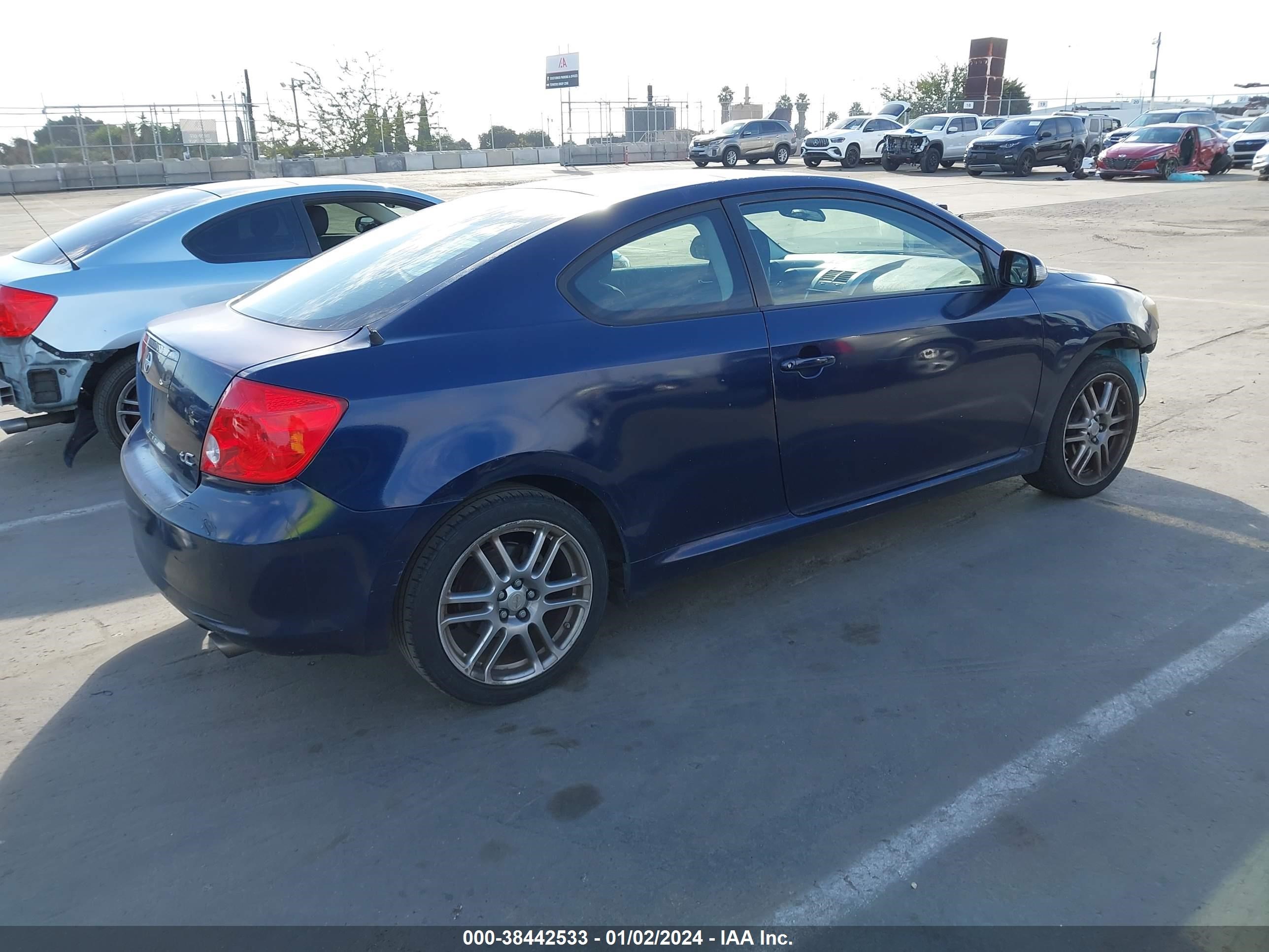 Photo 3 VIN: JTKDE167770219179 - SCION TC 