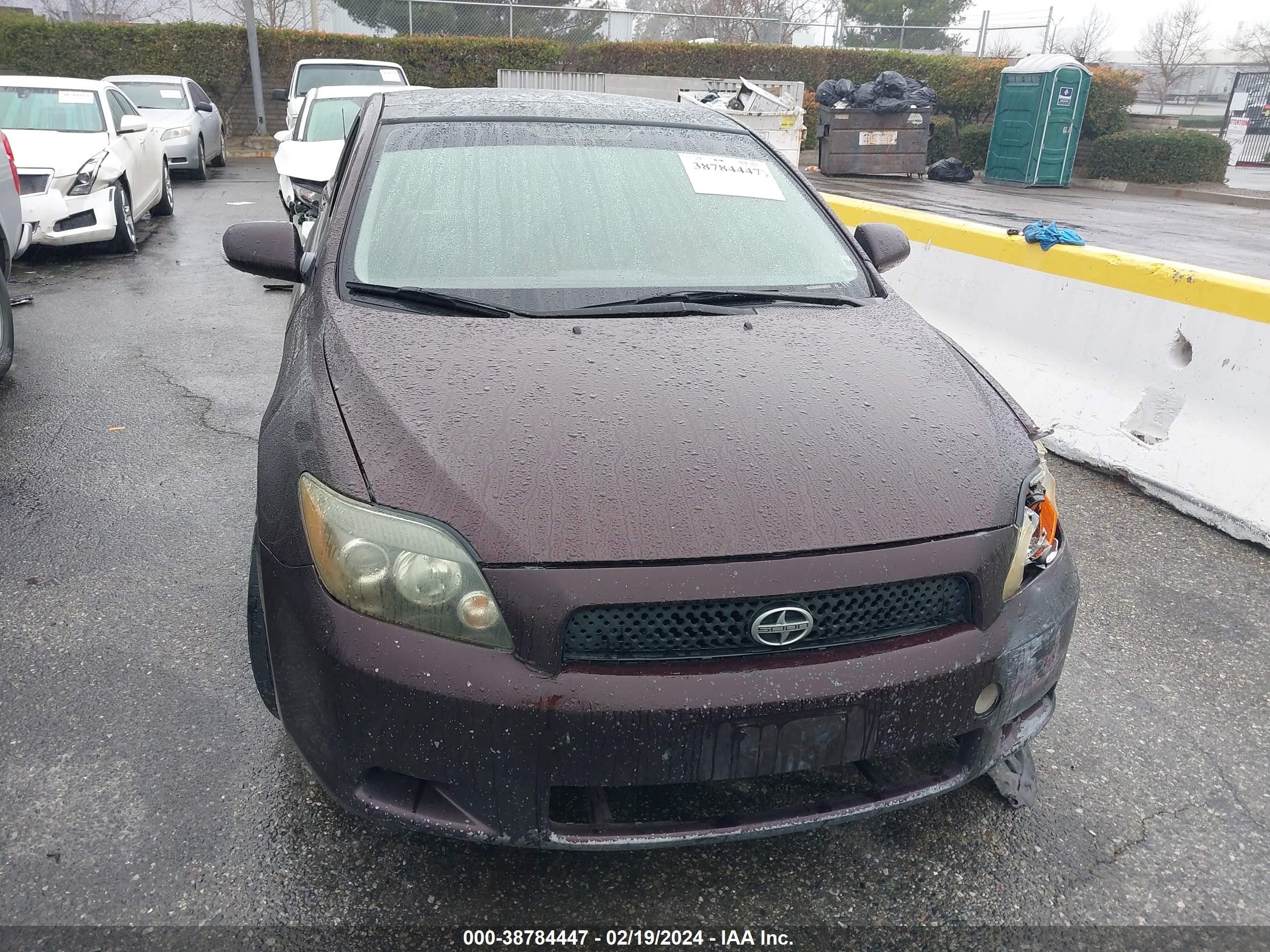 Photo 11 VIN: JTKDE167780252443 - SCION TC 