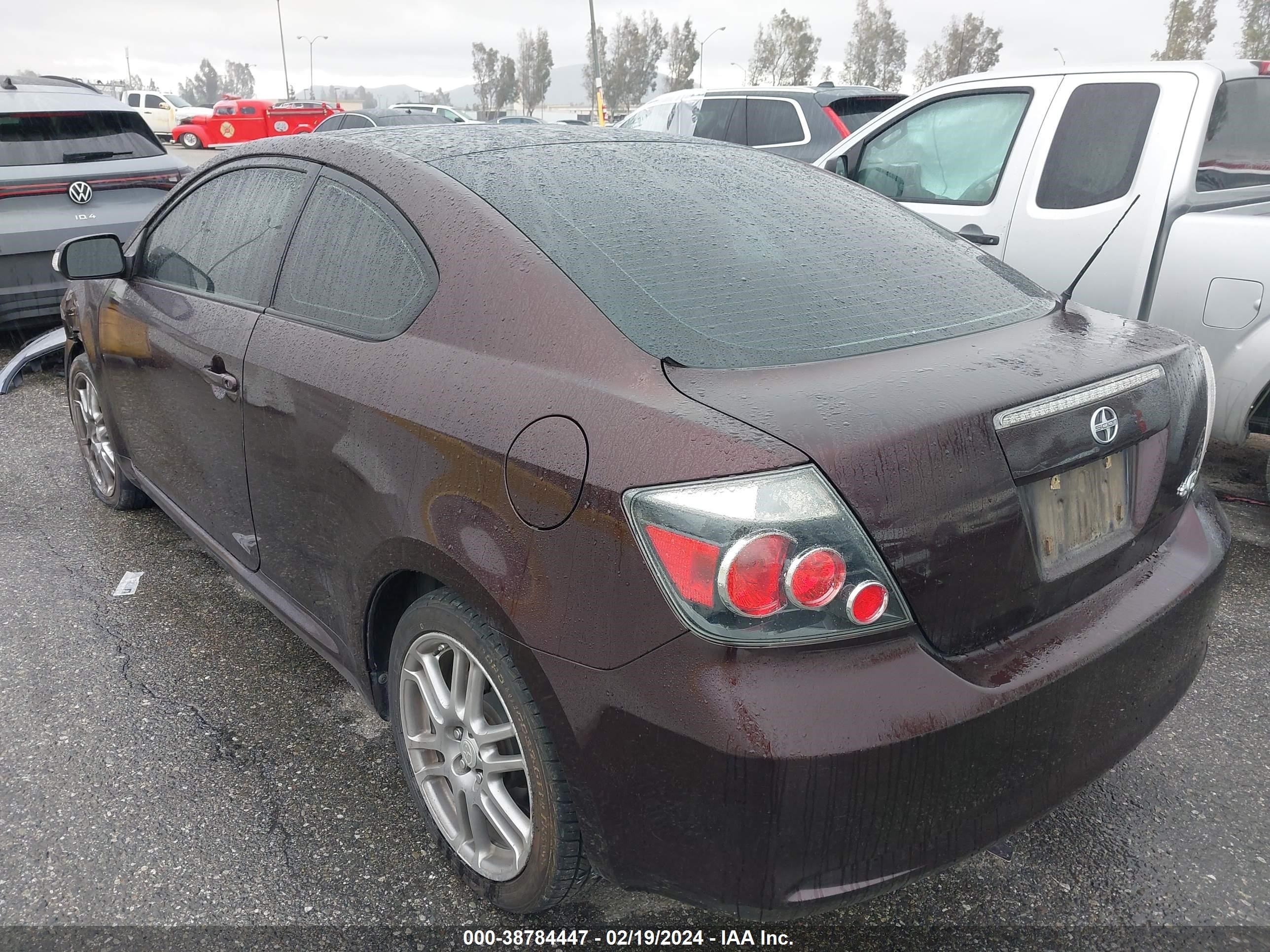 Photo 2 VIN: JTKDE167780252443 - SCION TC 