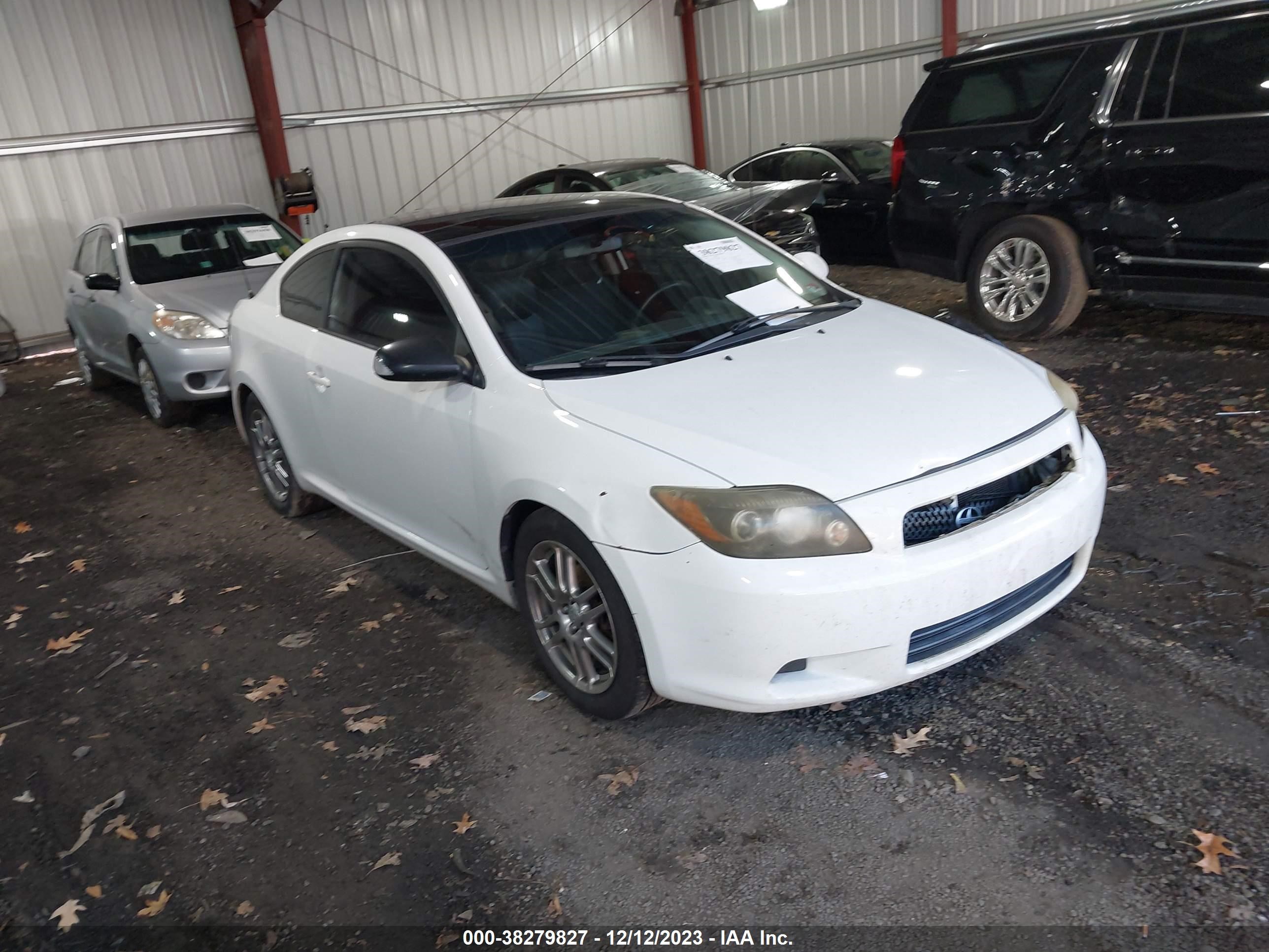 Photo 0 VIN: JTKDE167780263085 - SCION TC 