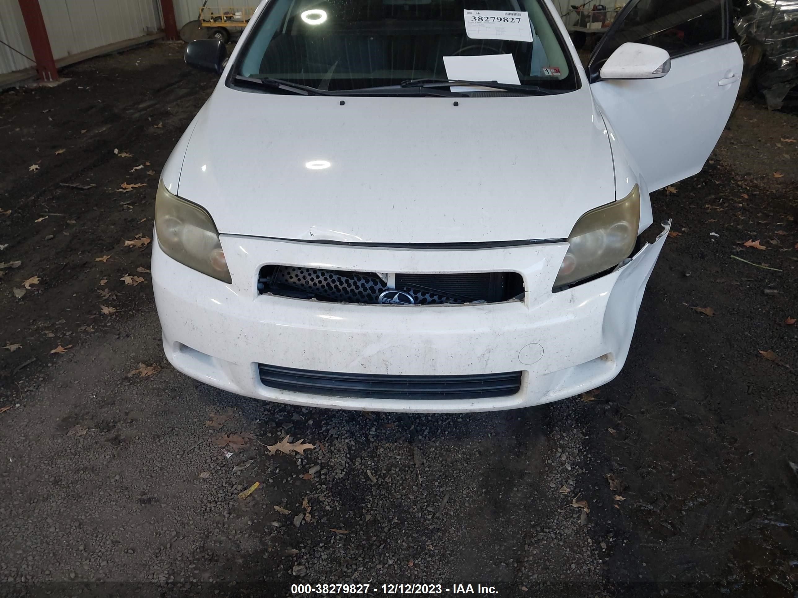 Photo 5 VIN: JTKDE167780263085 - SCION TC 