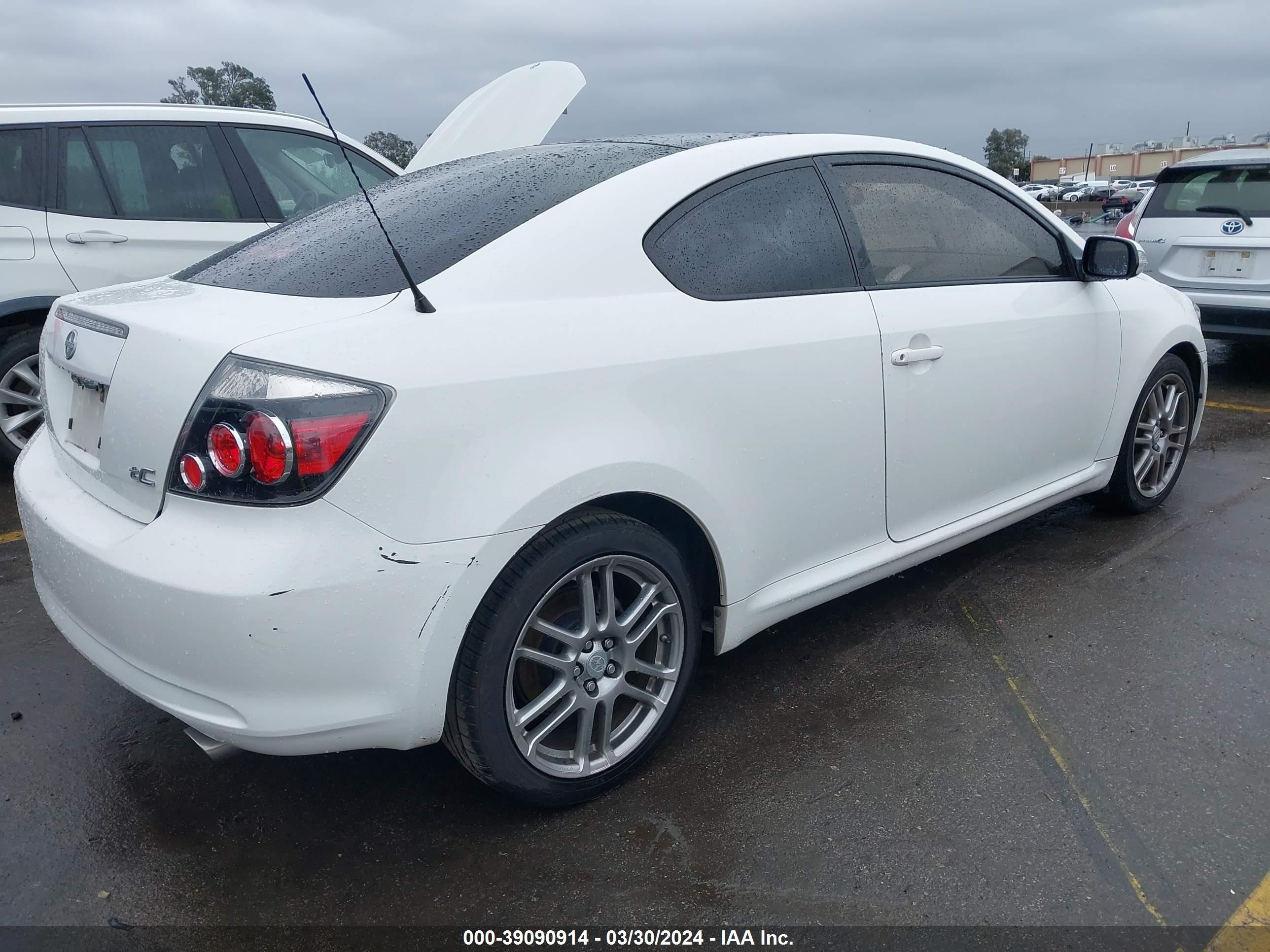 Photo 3 VIN: JTKDE167780265595 - SCION TC 