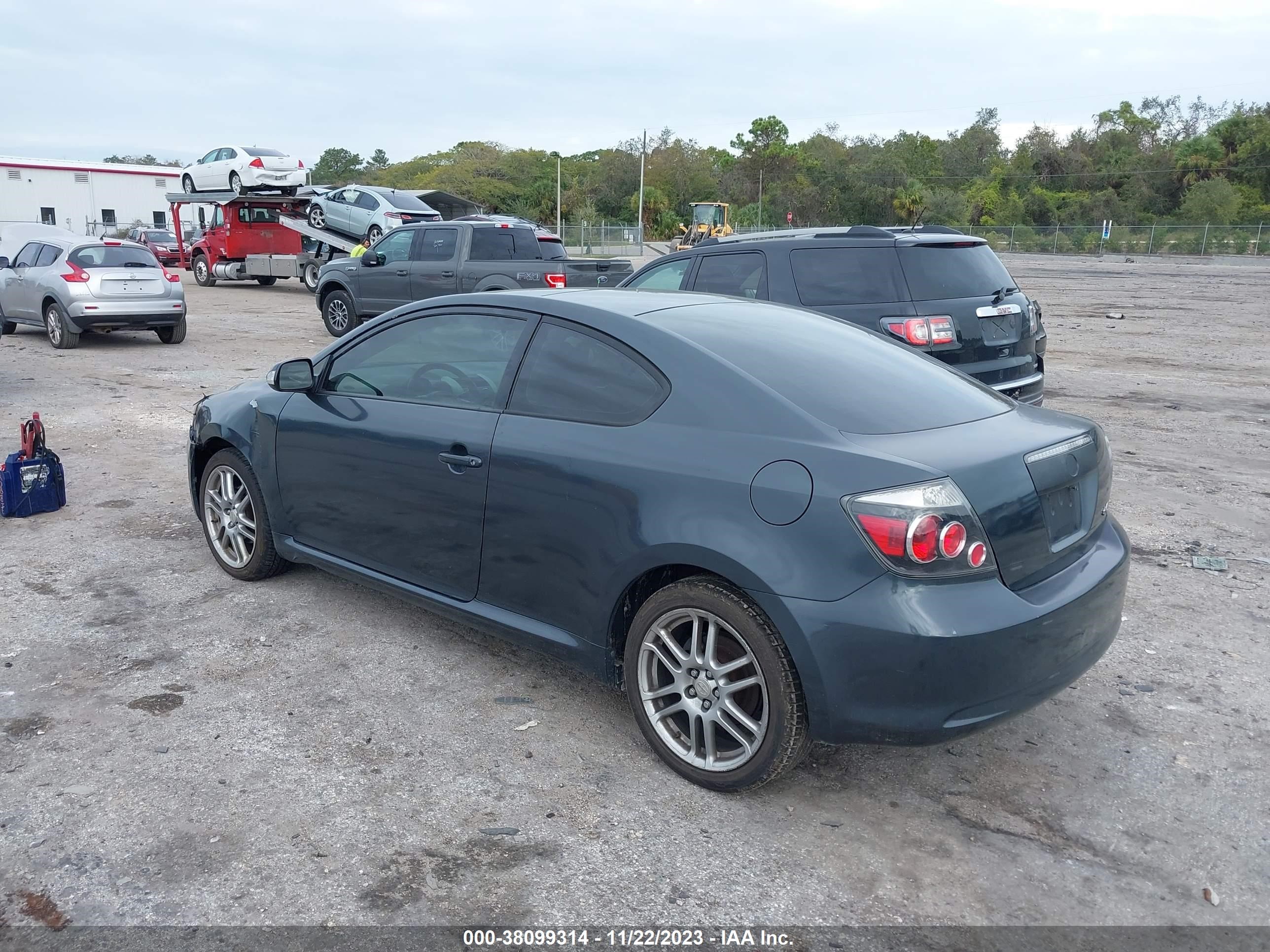 Photo 2 VIN: JTKDE167780269968 - SCION TC 