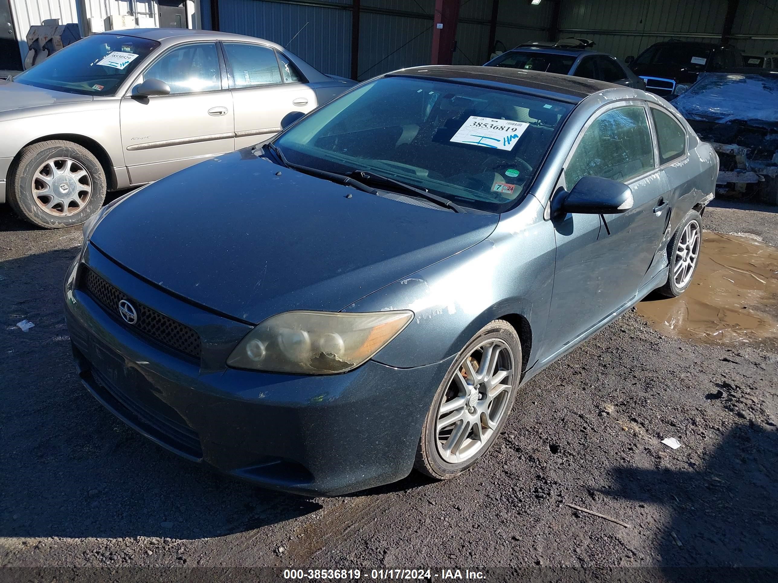 Photo 1 VIN: JTKDE167880266075 - SCION TC 