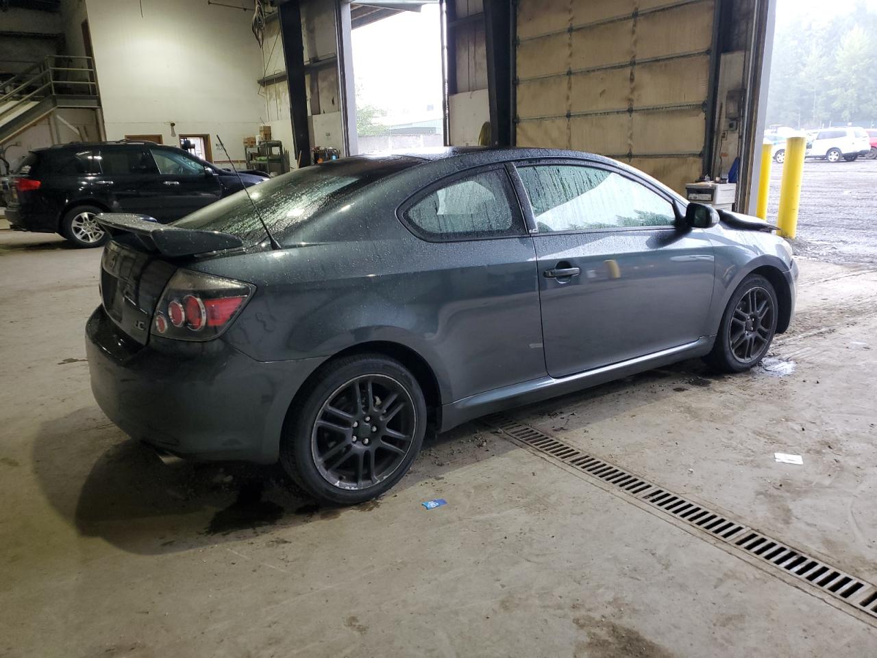 Photo 2 VIN: JTKDE167880271633 - SCION TC 