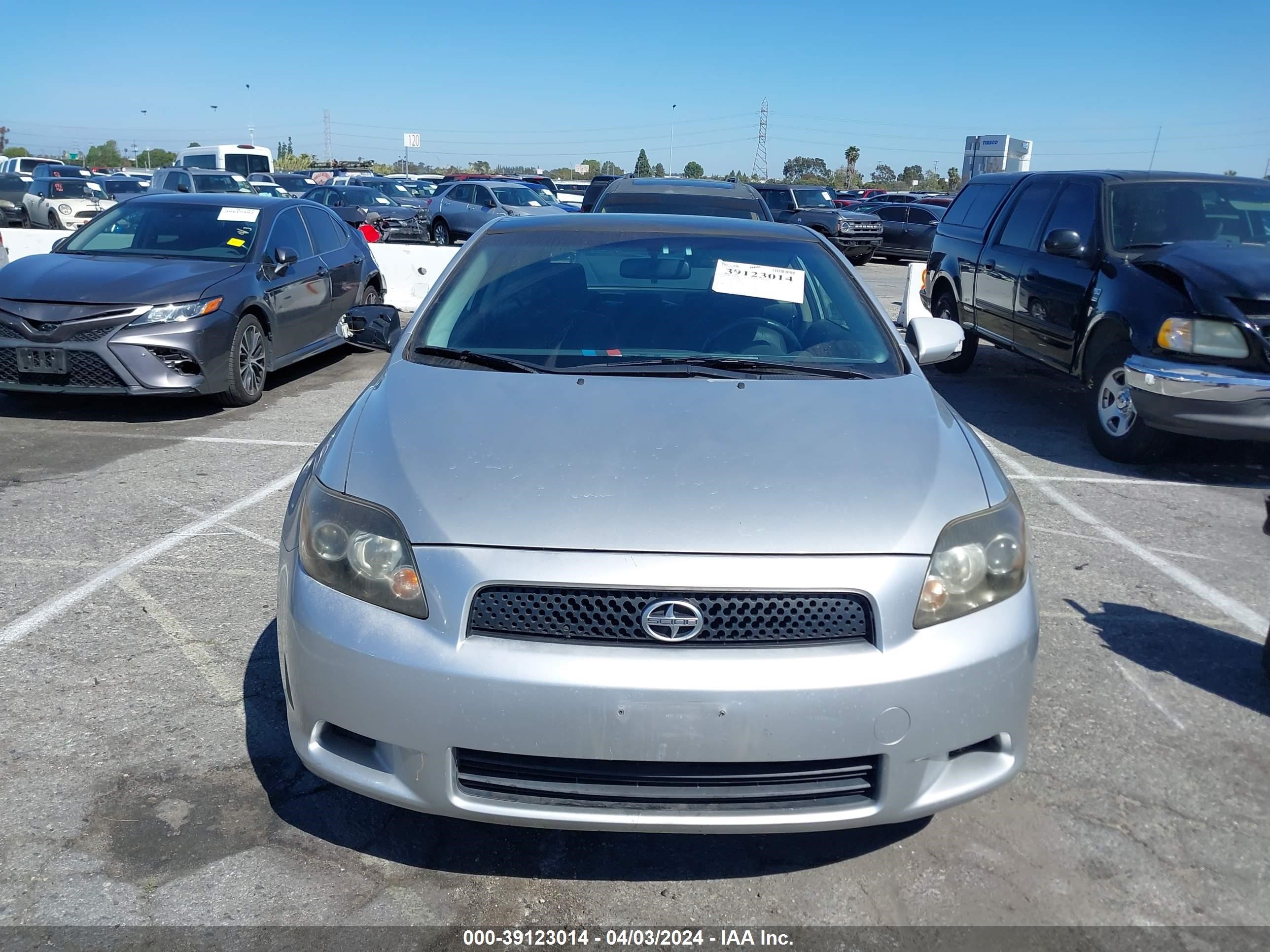 Photo 5 VIN: JTKDE167890299997 - SCION TC 