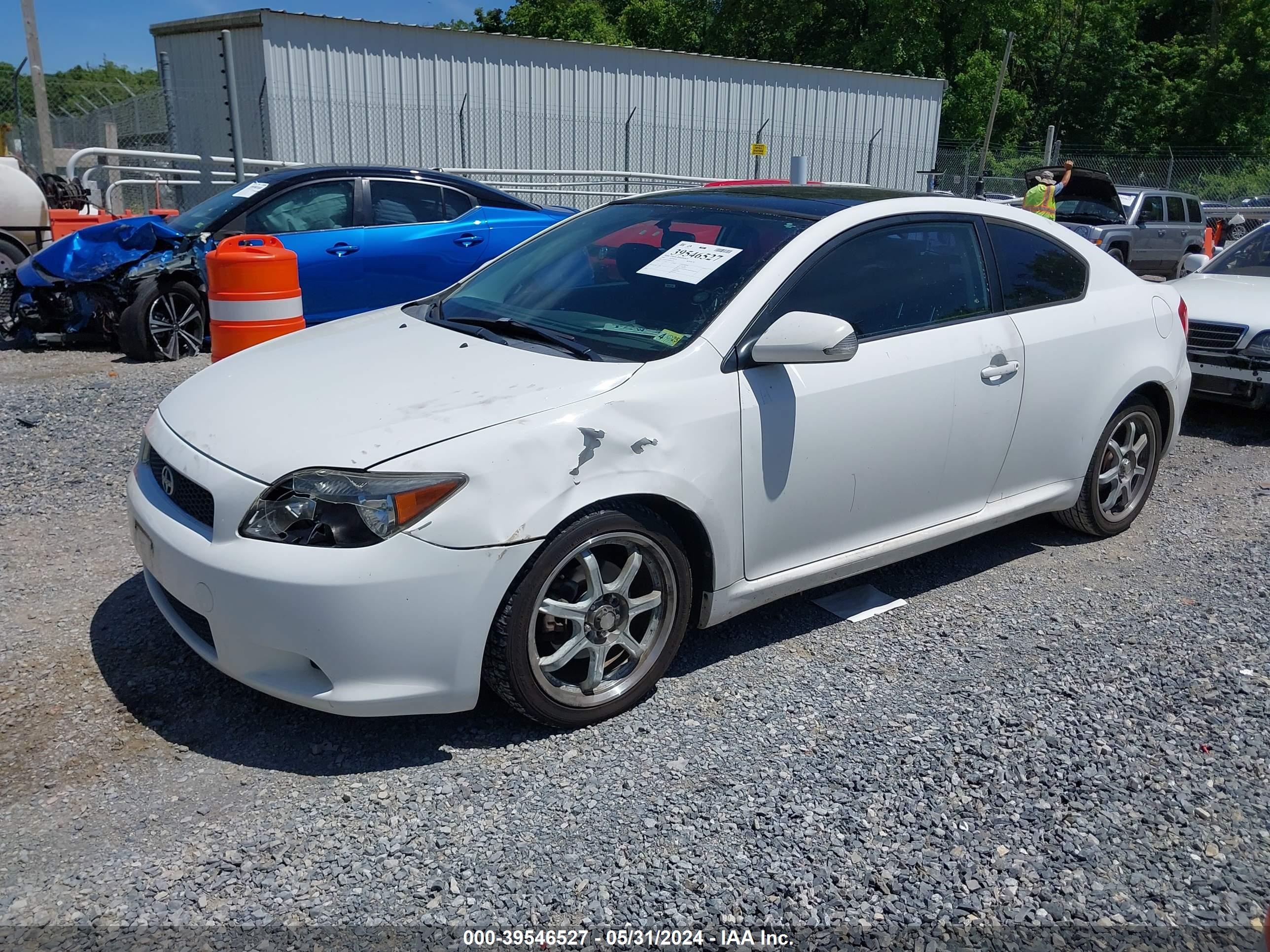 Photo 1 VIN: JTKDE167950032149 - SCION TC 