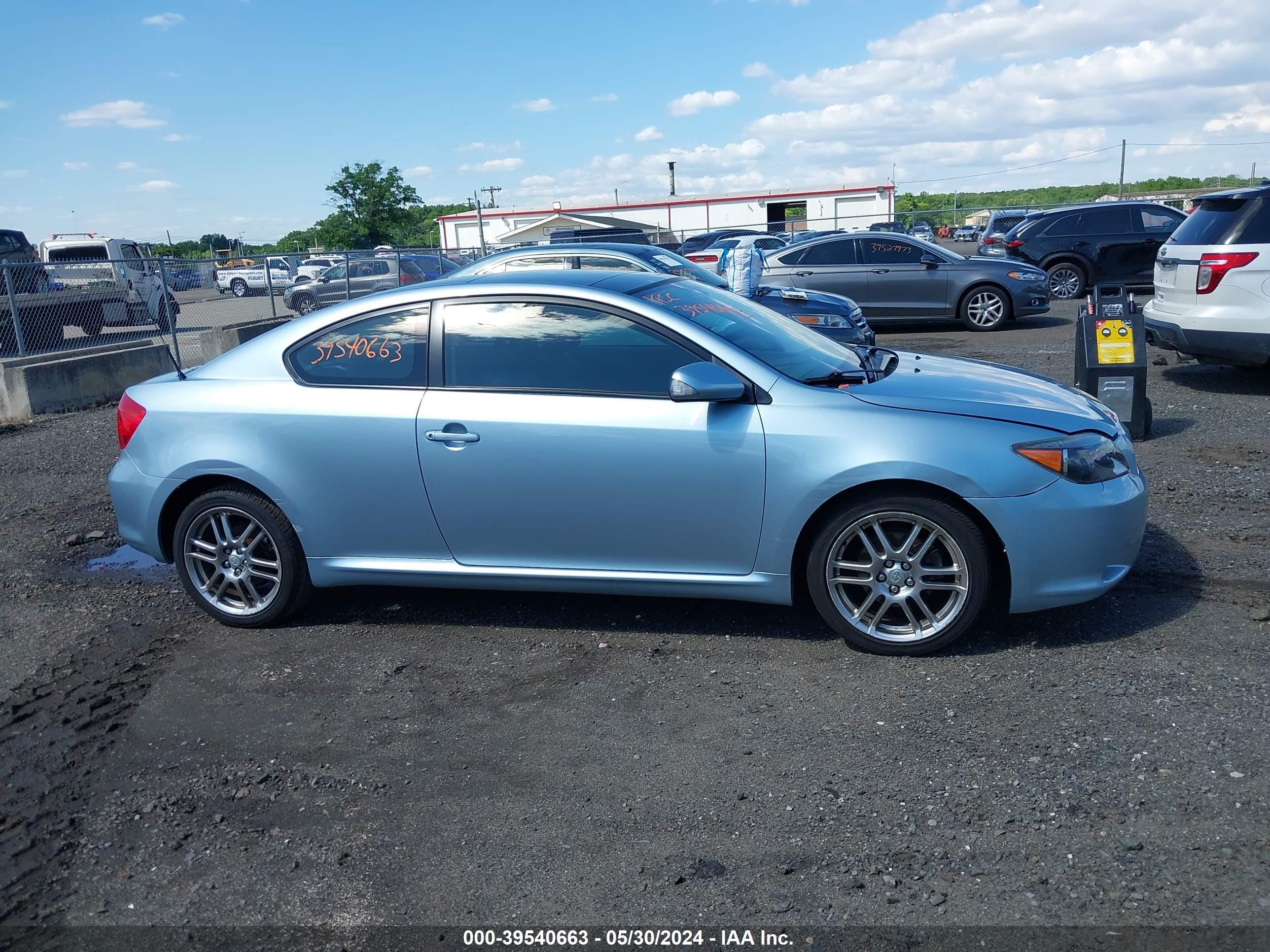 Photo 12 VIN: JTKDE167960112486 - SCION TC 